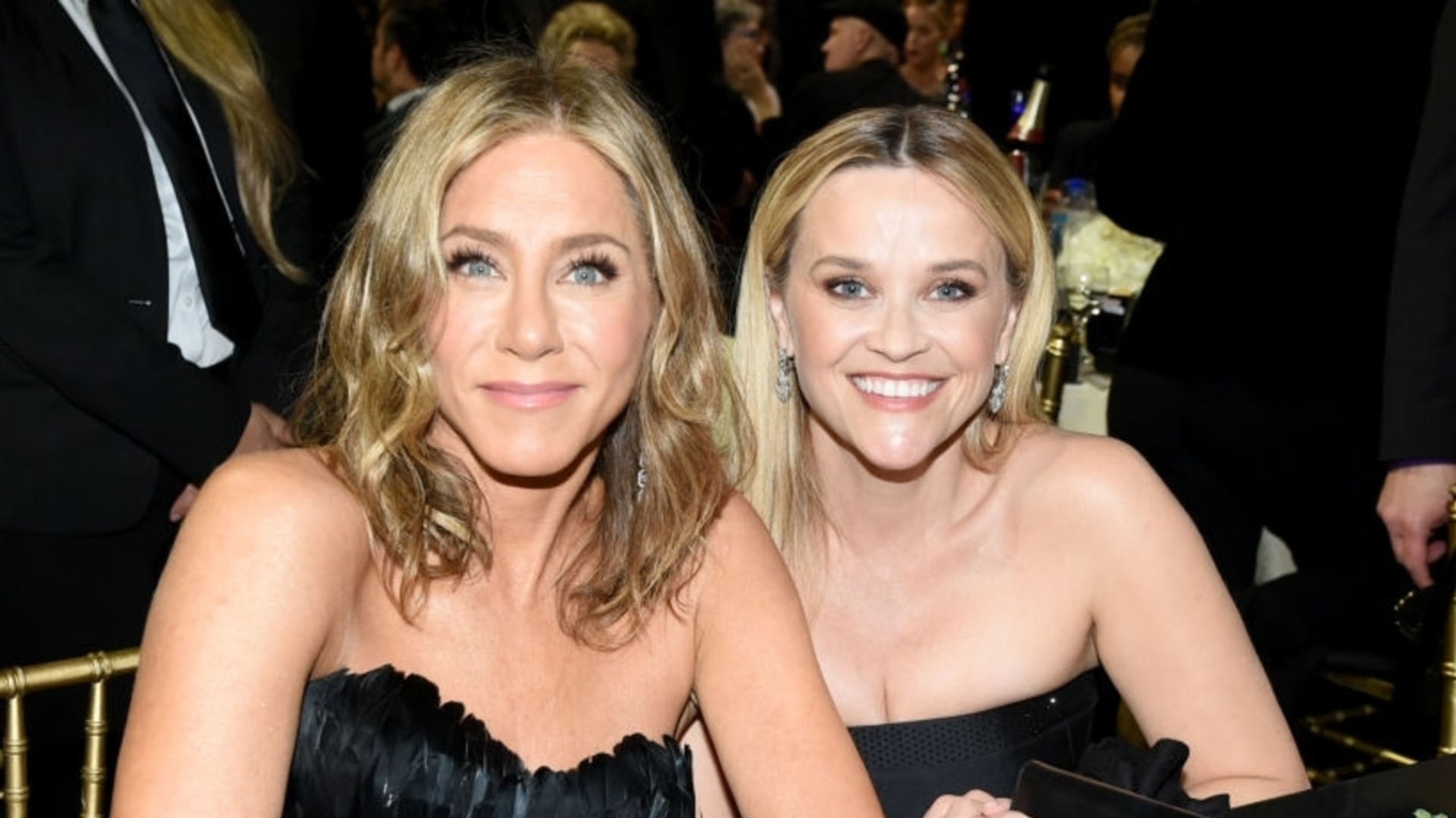 Поздрав за Дженифър Анистън: Рийз Уидърспун се отдаде на носталгия със стара СНИМКА