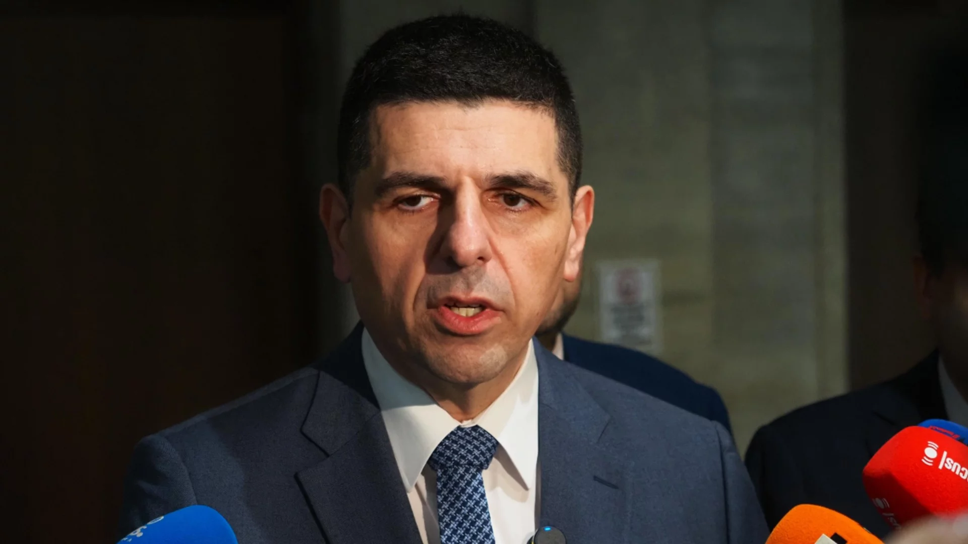 "По стар милиционерски обичай": ДБ за информация за "Петрохан" и в шок от Калин Стоянов (ВИДЕО)