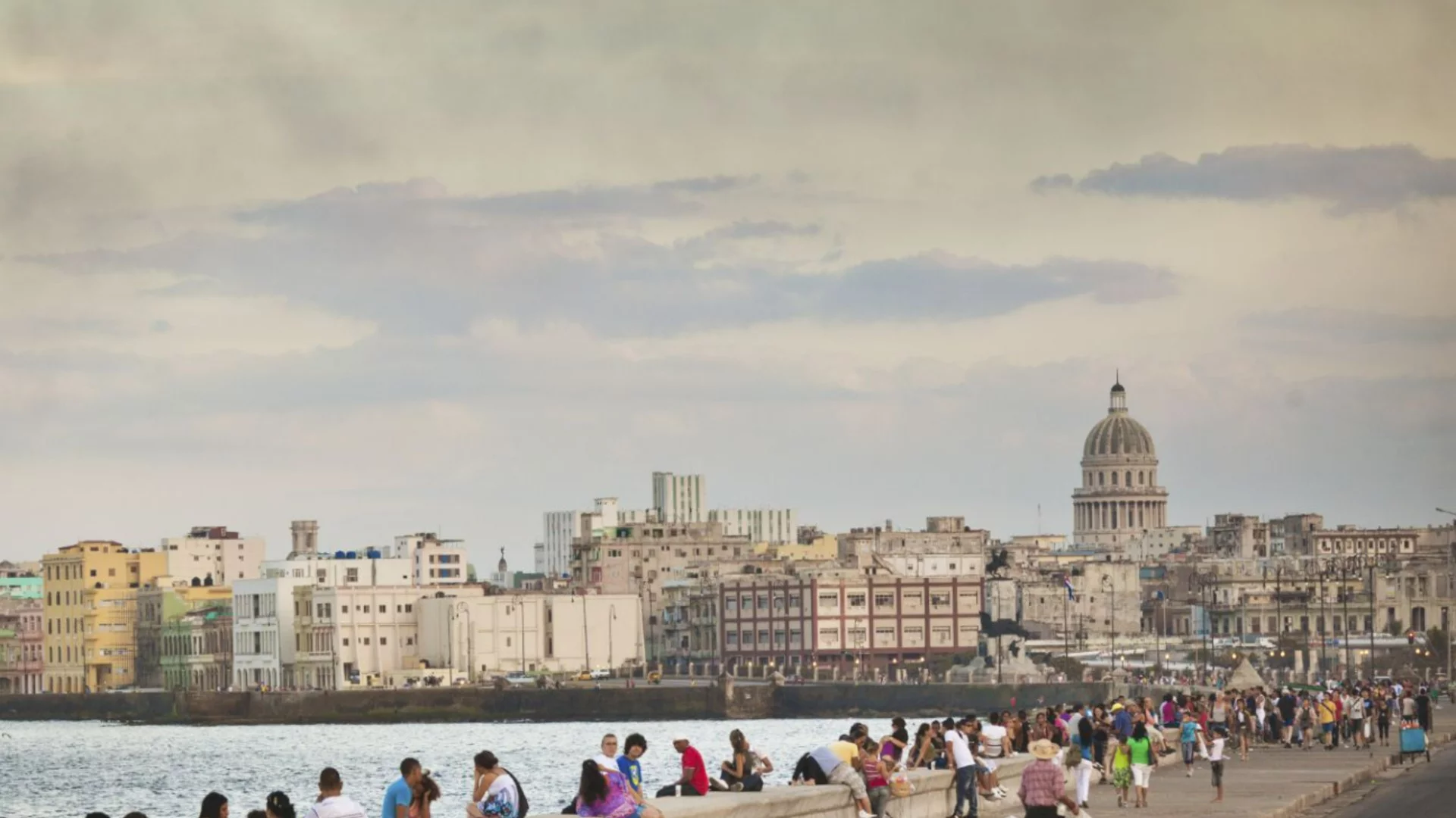 Куба мина на ток от дървени въглища