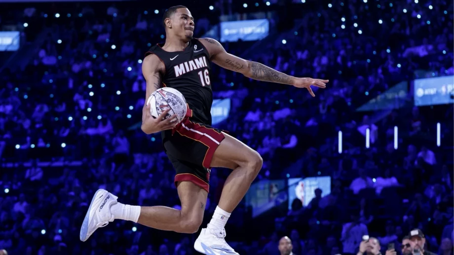 "Пълна боза" и "нулева креативност": Падение за НБА в конкурса по забивки (ВИДЕО)