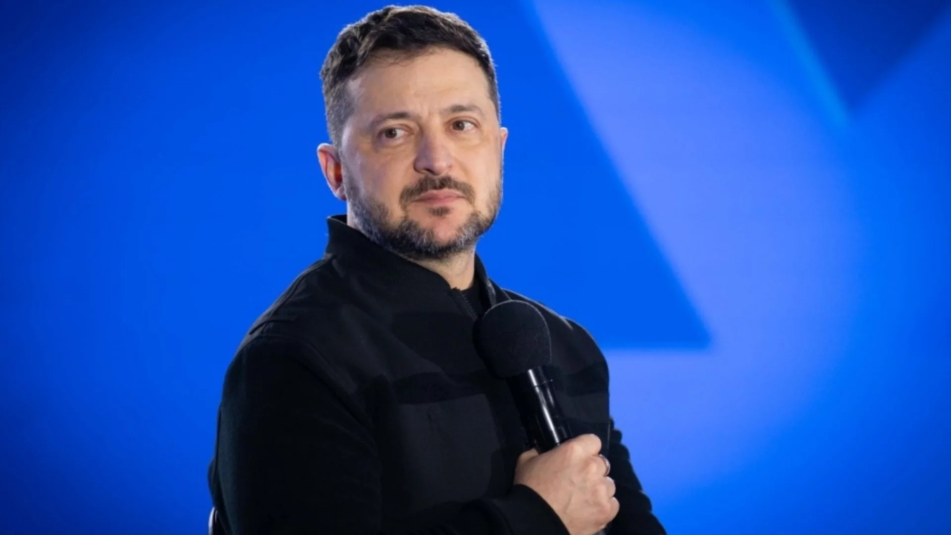 Прибирайте се вкъщи. На майн*т* си в Русия