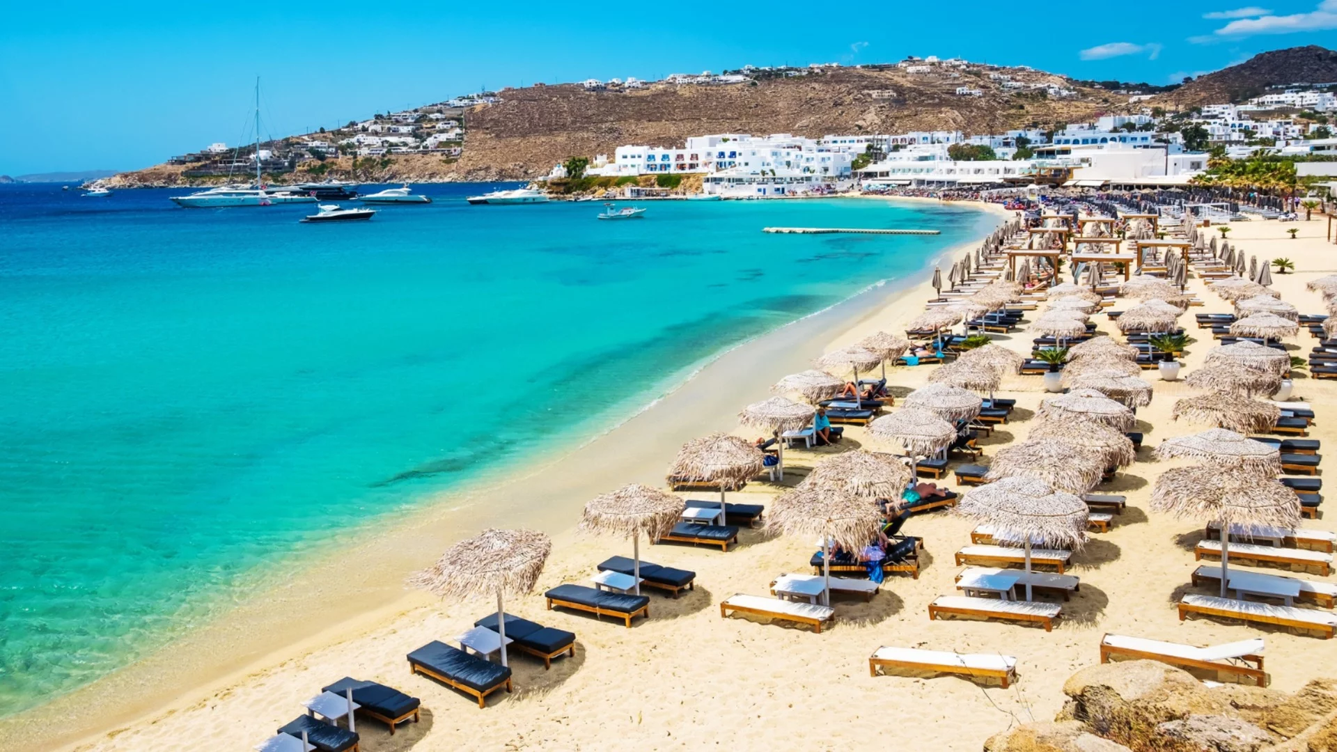 Гърция с програма за безплатни почивки, включително за българи