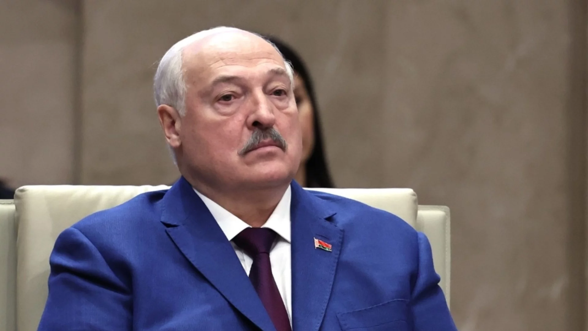 Не се страхувам, но... не е безопасно: Лукашенко хем иска, хем не иска да ходи при Тръмп заради Съвета за мир (ВИДЕО)