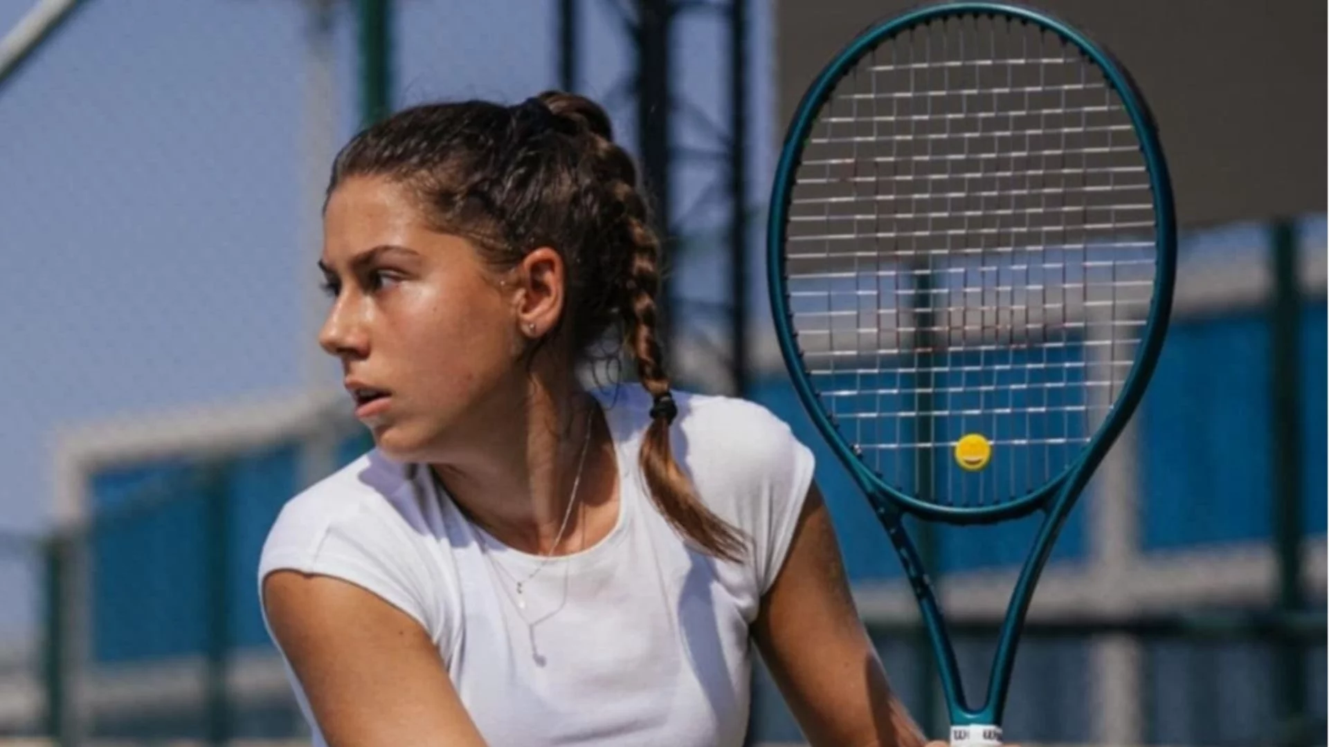 18-годишна българка записа рекордно класиране в световната ранглиста по тенис