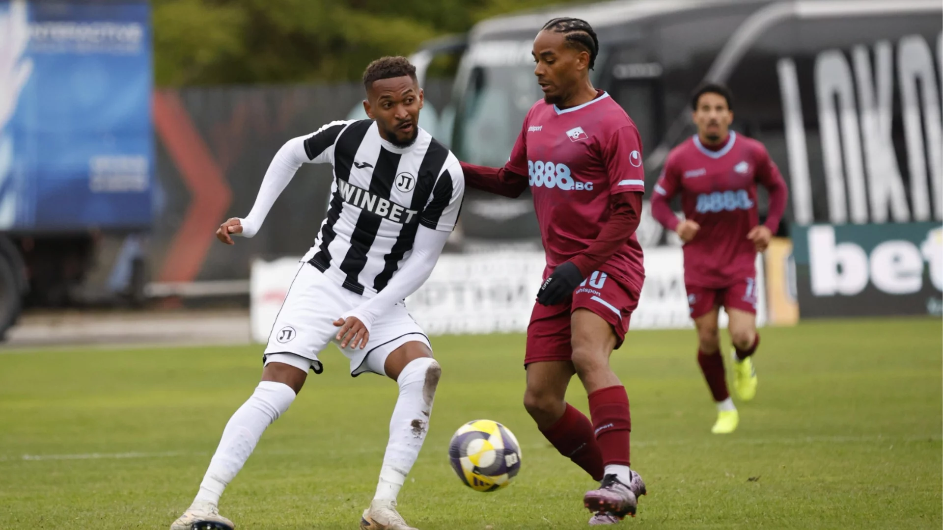 Бунт на футболистите на тим от Първа лига предизвикал втората треньорска смяна за сезона