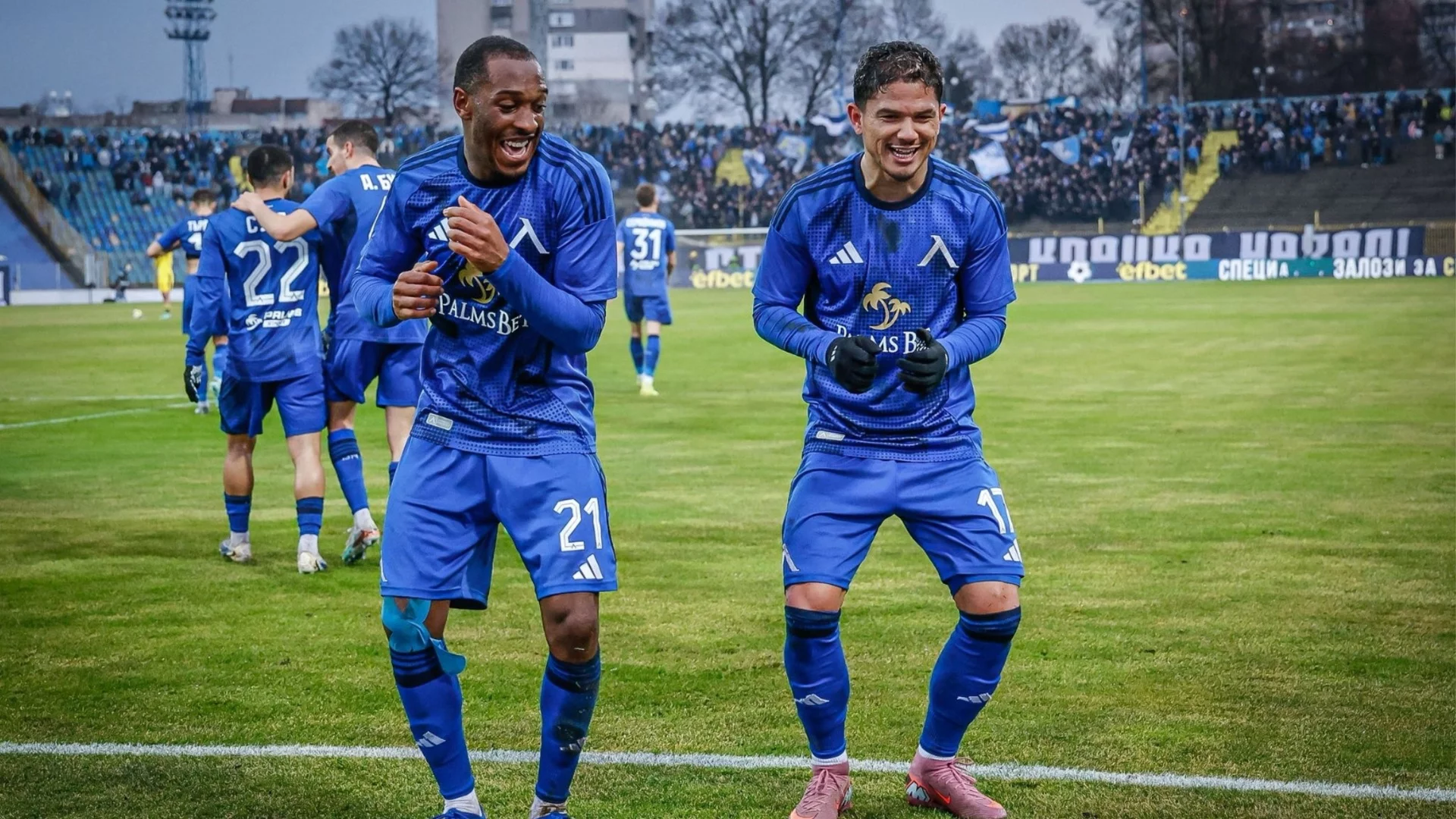 Нова мода в българския футбол: Левски и ЦСКА с елегантни атаки срещу "дразнители"