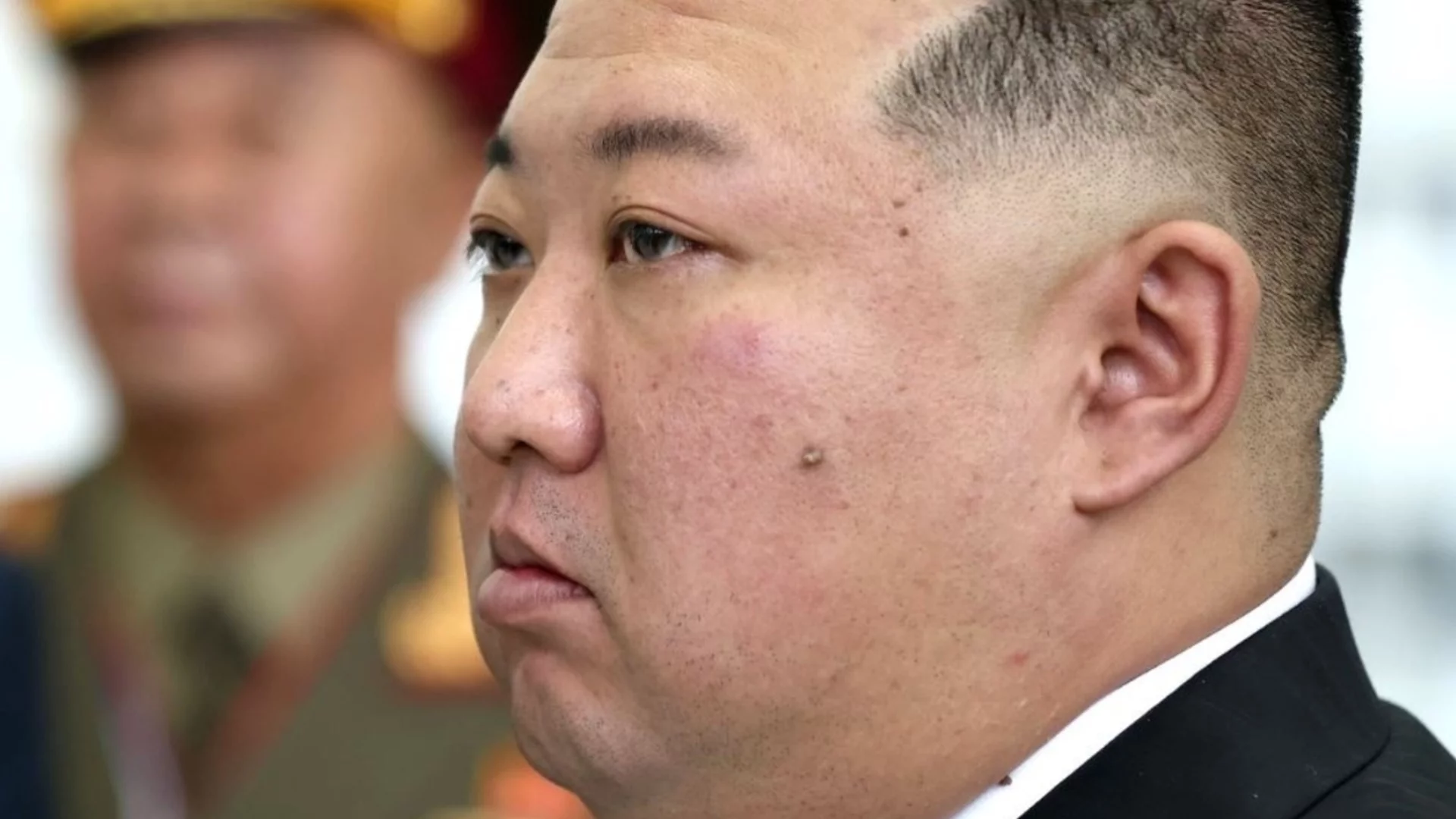 Ким Чен Ун откри специален квартал в Пхенян за семействата на убити в Украйна войници