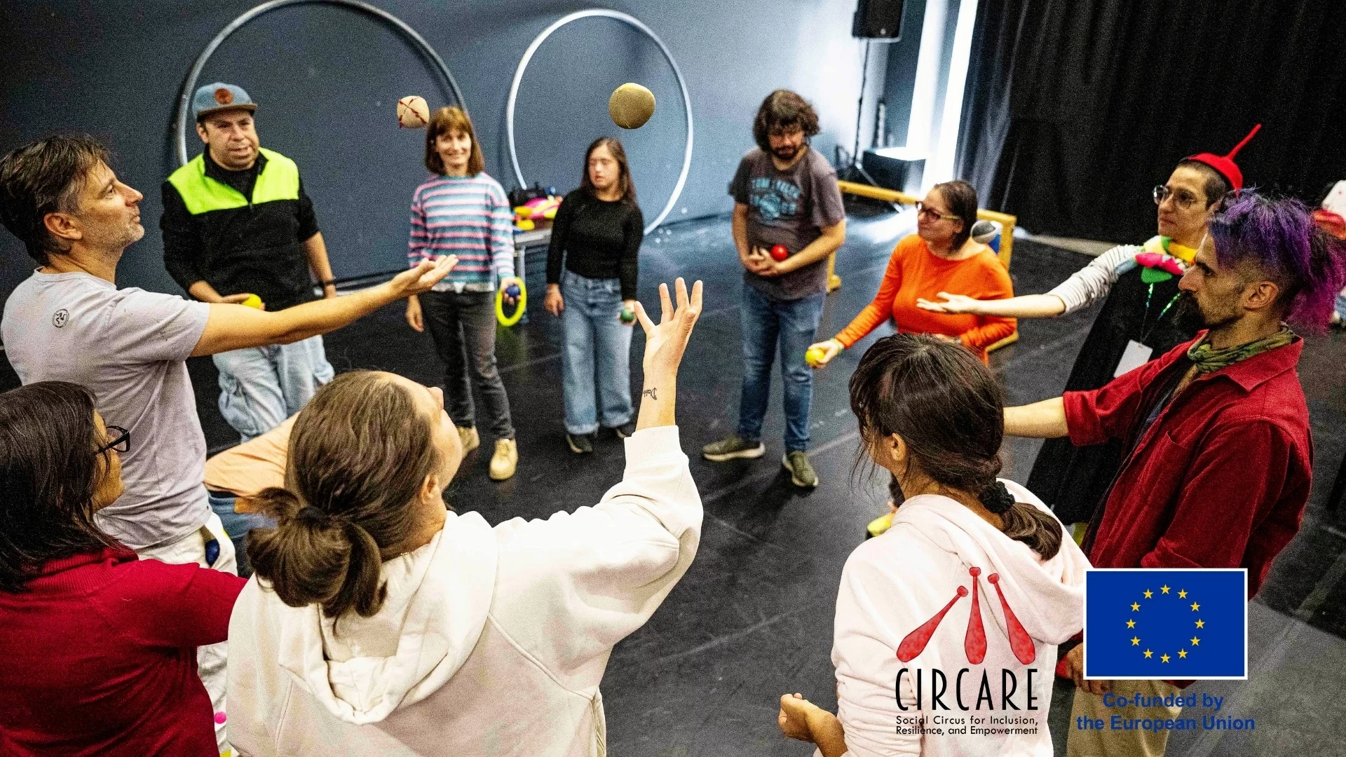 Артисти създадоха методология за обучение и интеграция на деца и младежи от уязвими групи в България по Метода на социалния цирк