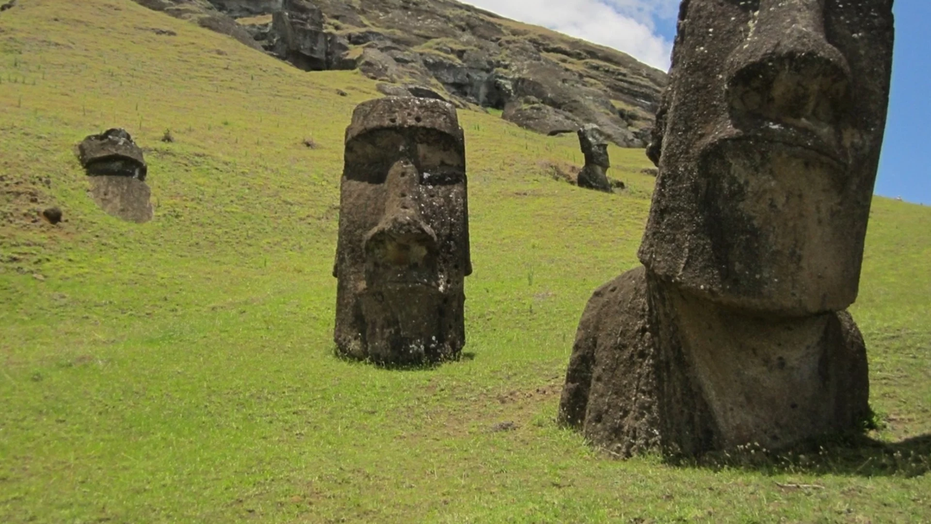 Учени разгадаха важна част от мистерията със статуите на Великденския остров
