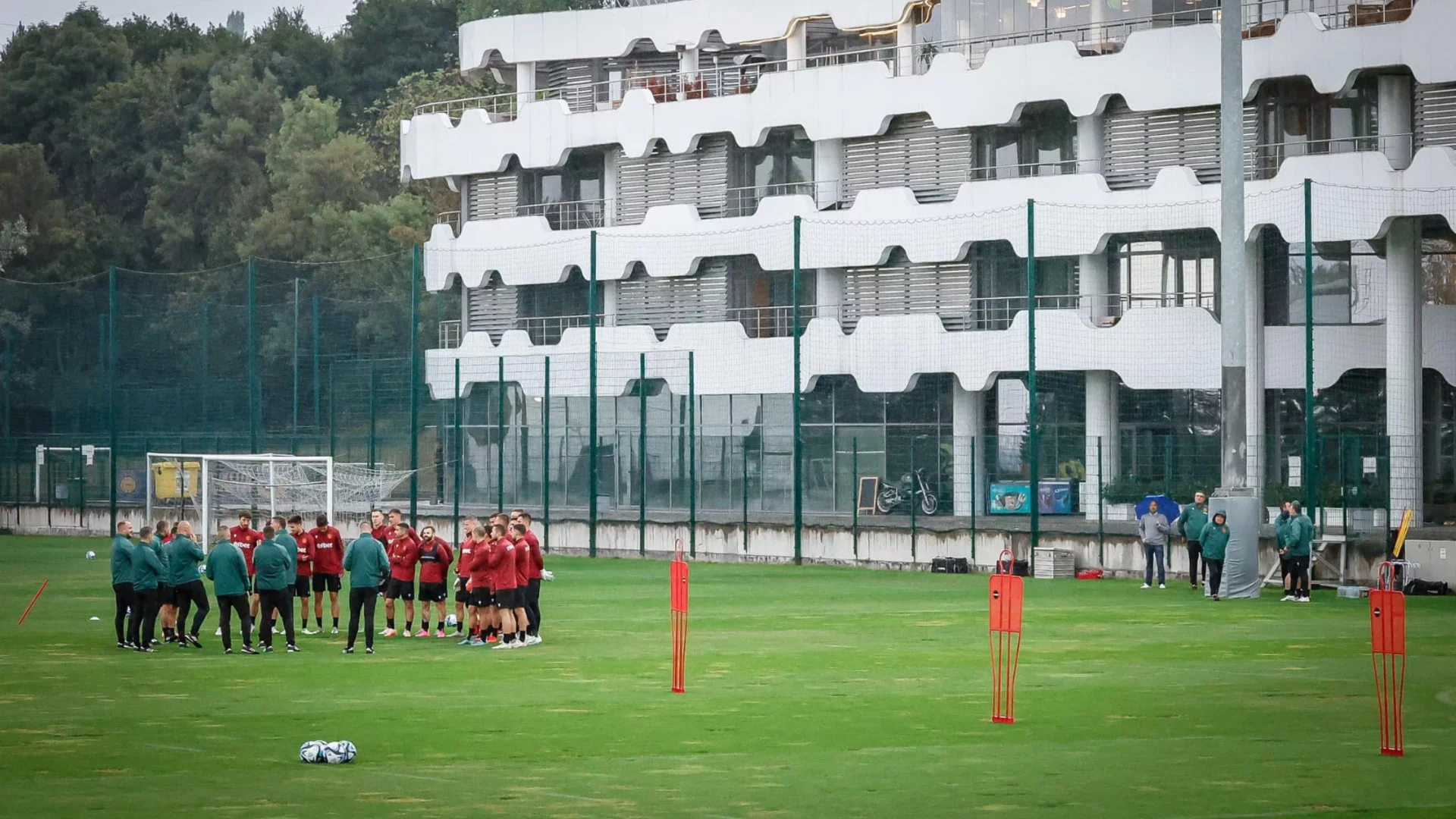 Селекционер, провалил се начело на България, загуби от БФС в съда