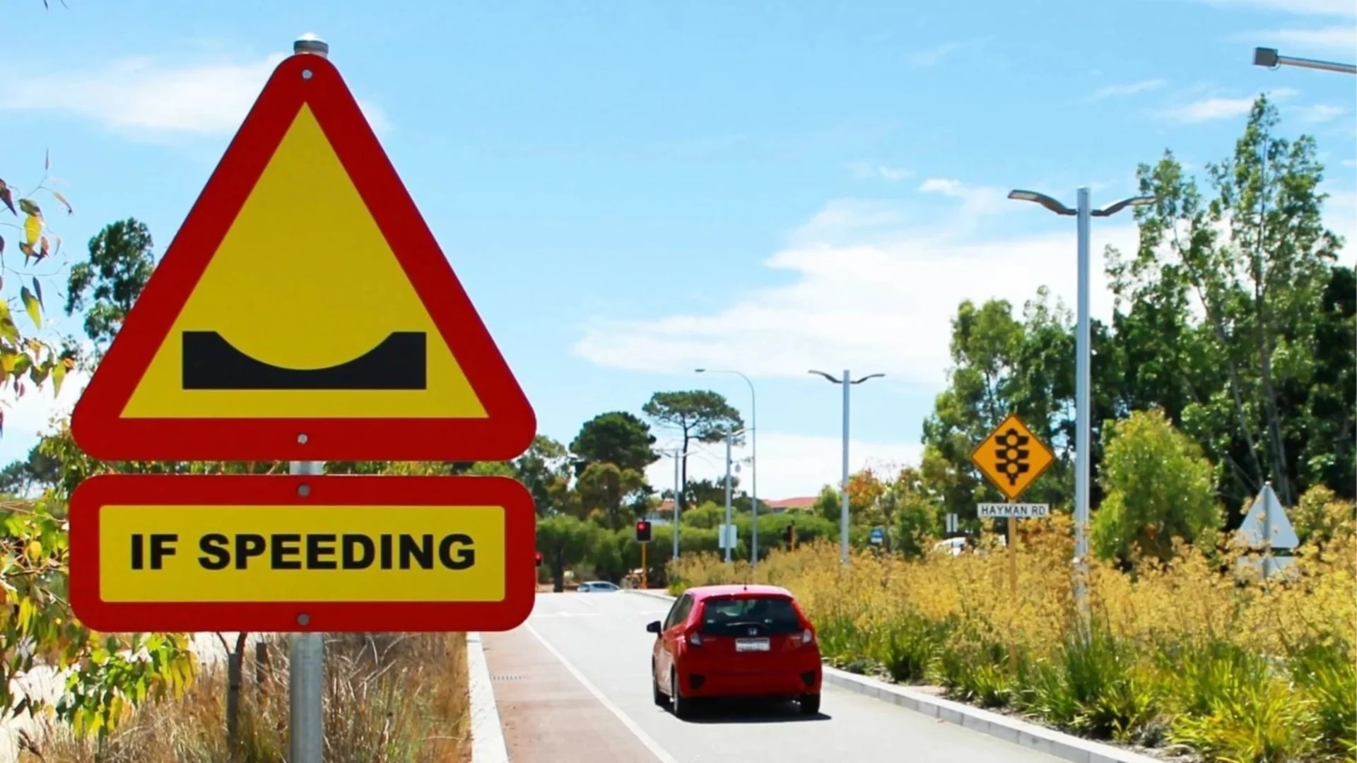 Умни легнали полицаи работят само, когато карате бързо