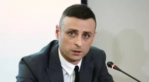 От "Олд Трафорд" до политиката: Димитър Бербатов оглавява Министерството на спорта?