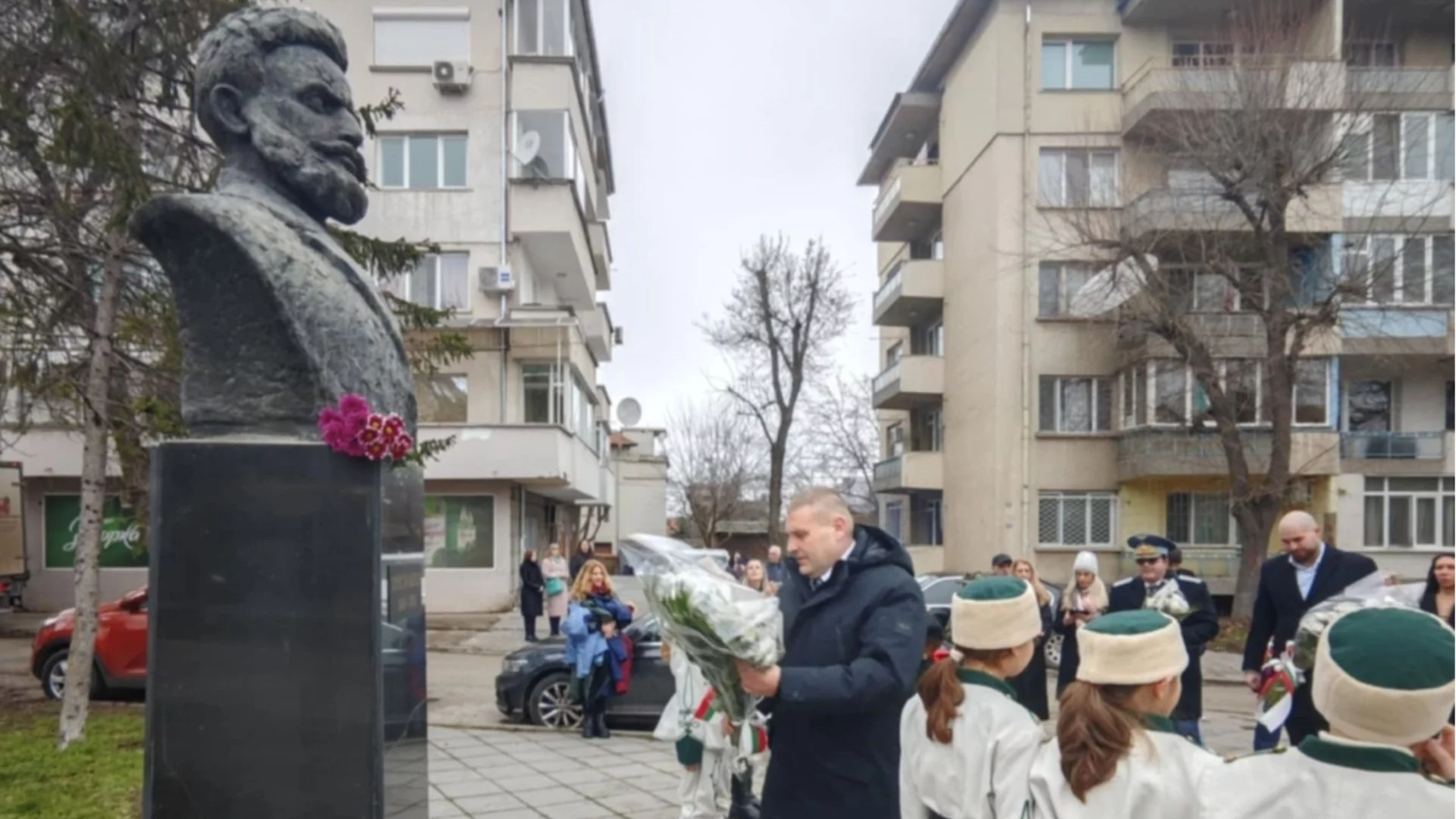 Плевен почете 178-ата годишнина от рождението на Христо Ботев