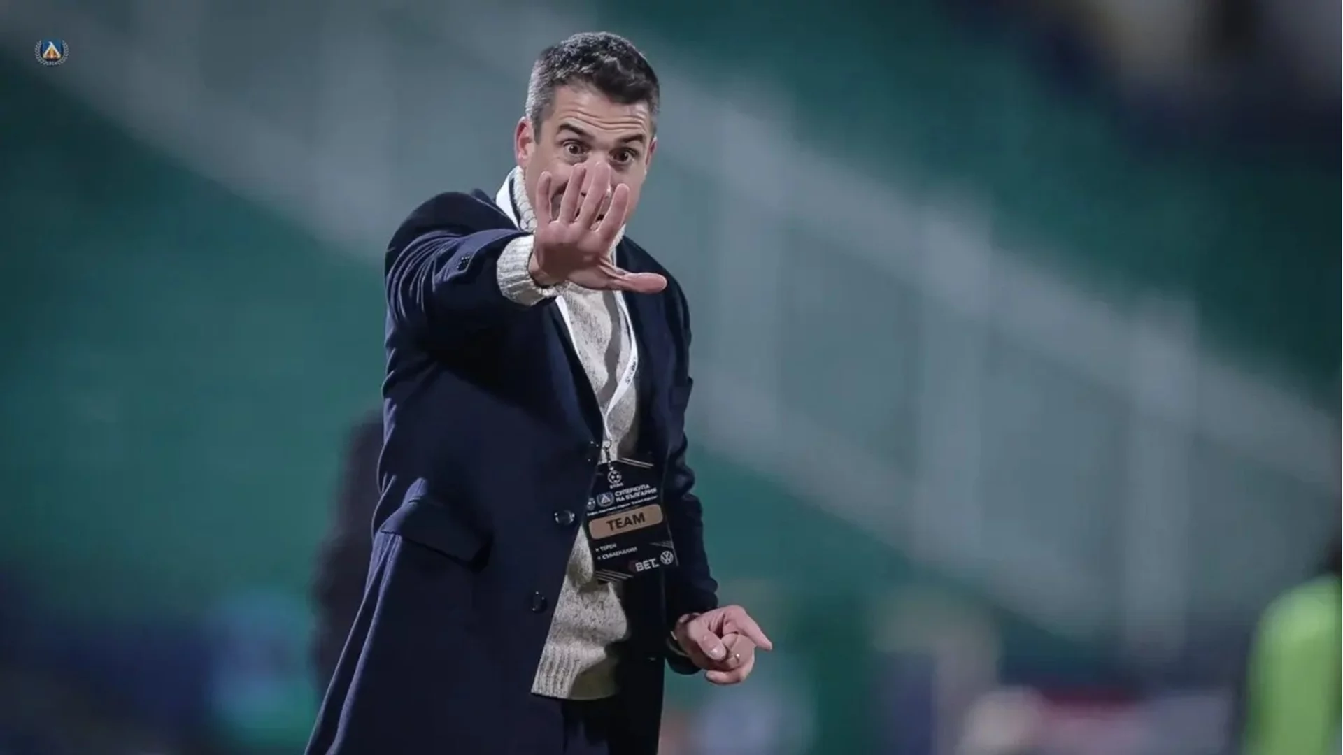 Веласкес ще трябва да почака още малко, за да си върне основен коз в битката за титлата