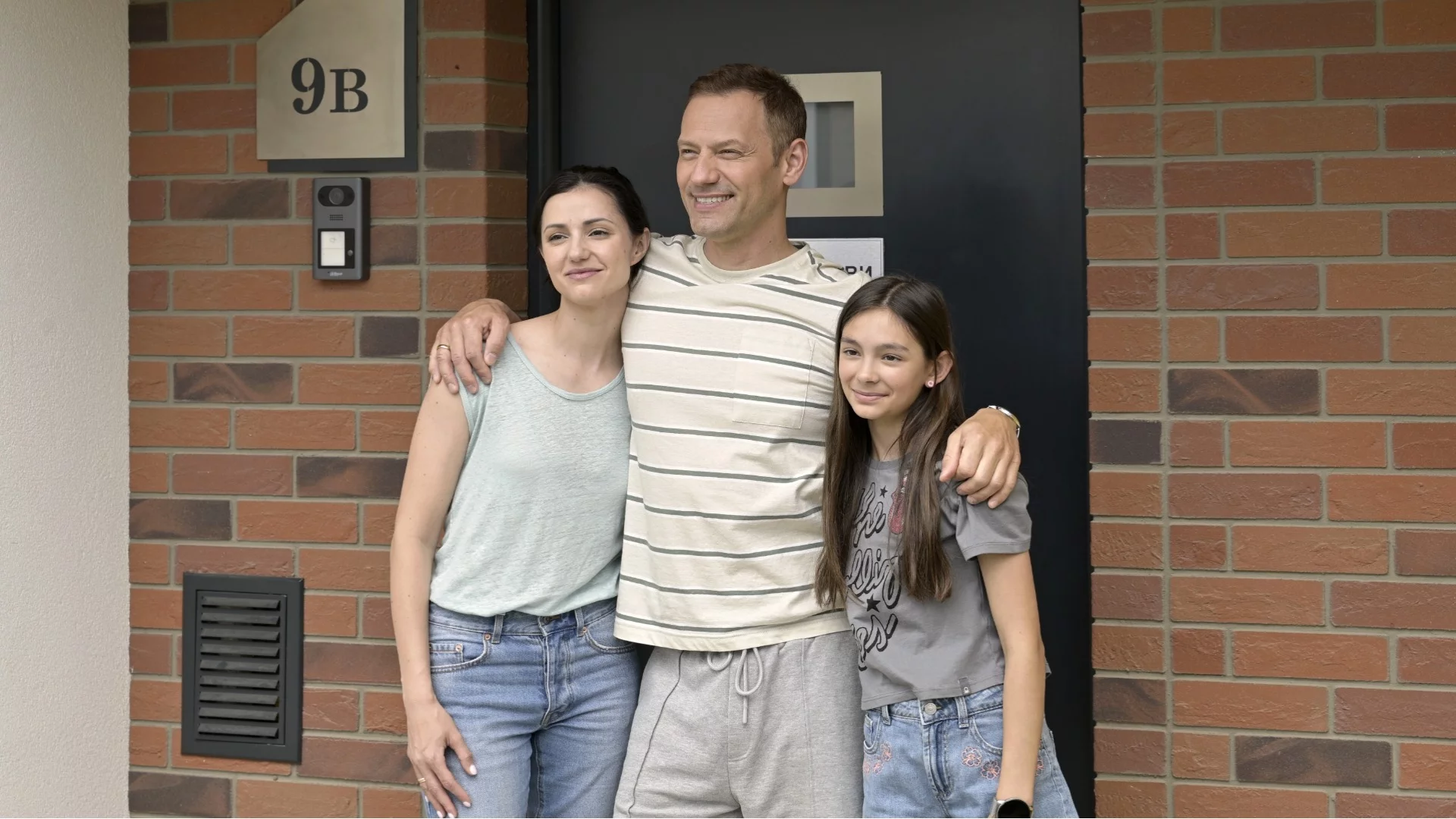 Българската комедия "Брънч за начинаещи" триумфира с над 10 000 зрители в първия си уикенд