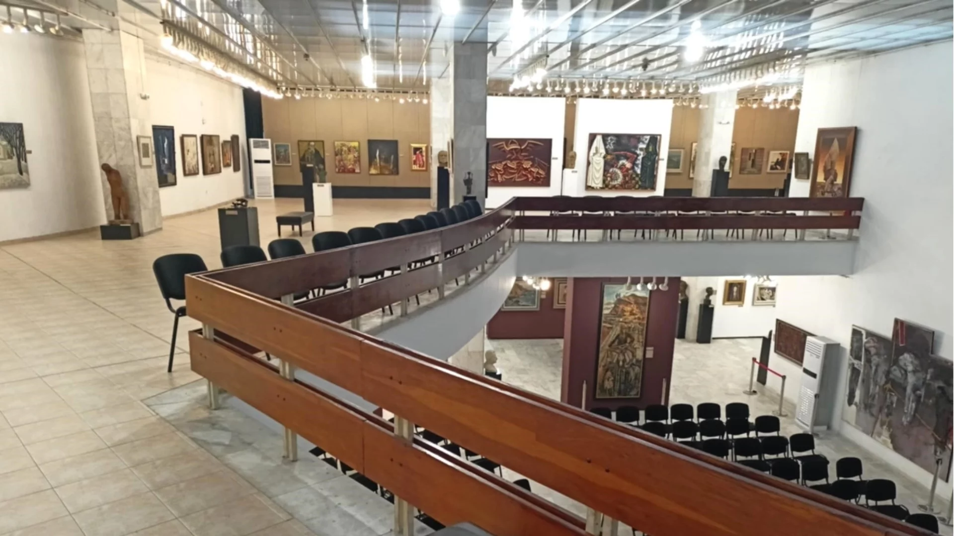 Приключи осъвременяването на плевенски зали по проект