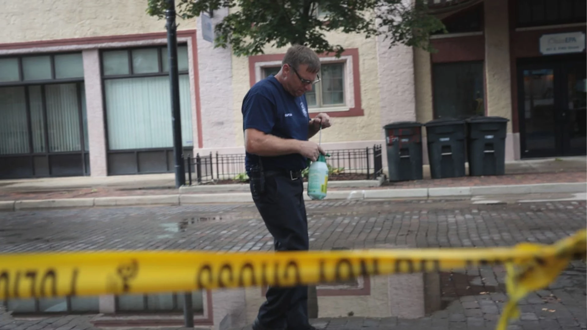 Мъж застреля жена си и двете си деца на хокеен мач в САЩ (ВИДЕО)