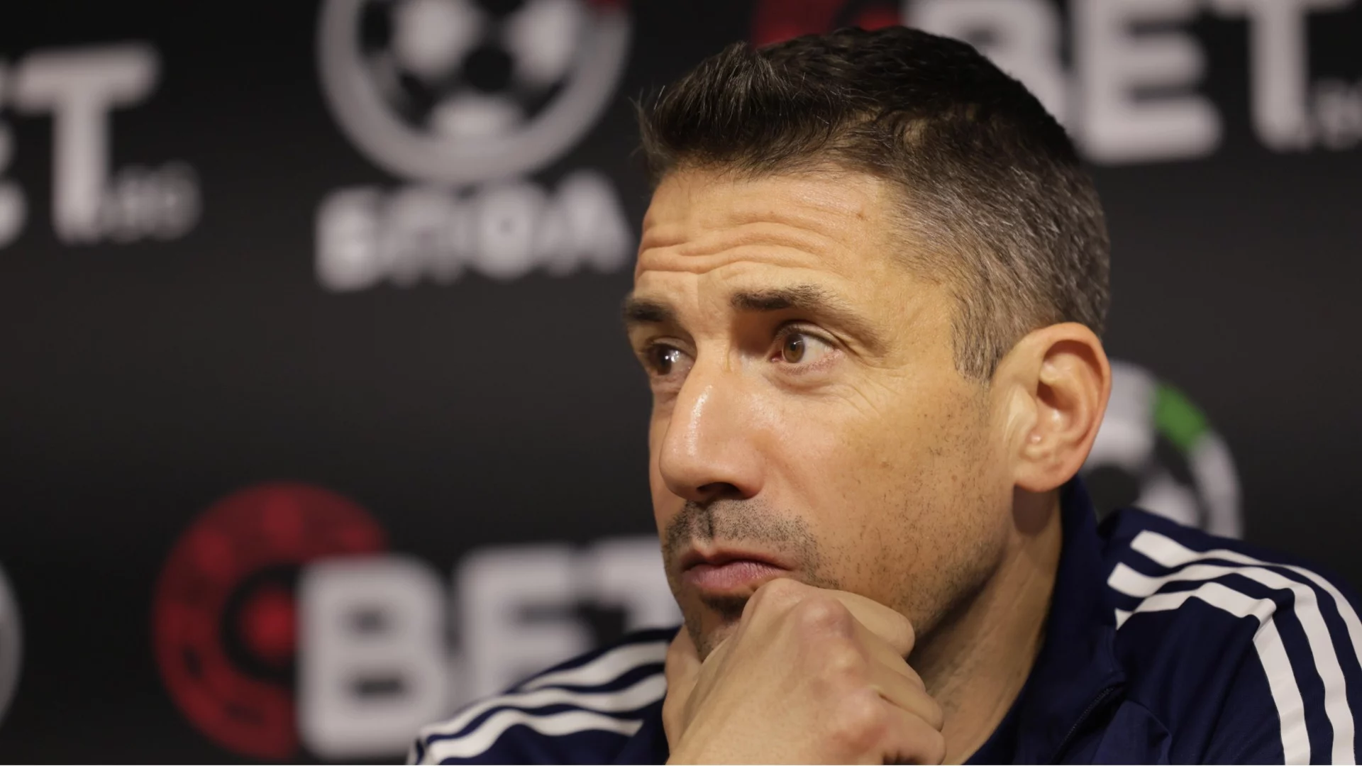 Ас на Левски иска да играе със звезда на ЦСКА?