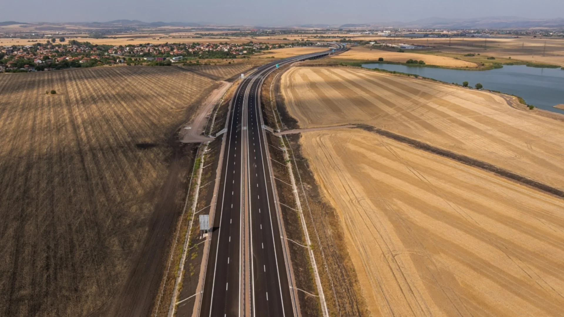 Регионалният министър призова да продължи строителството на магистрали