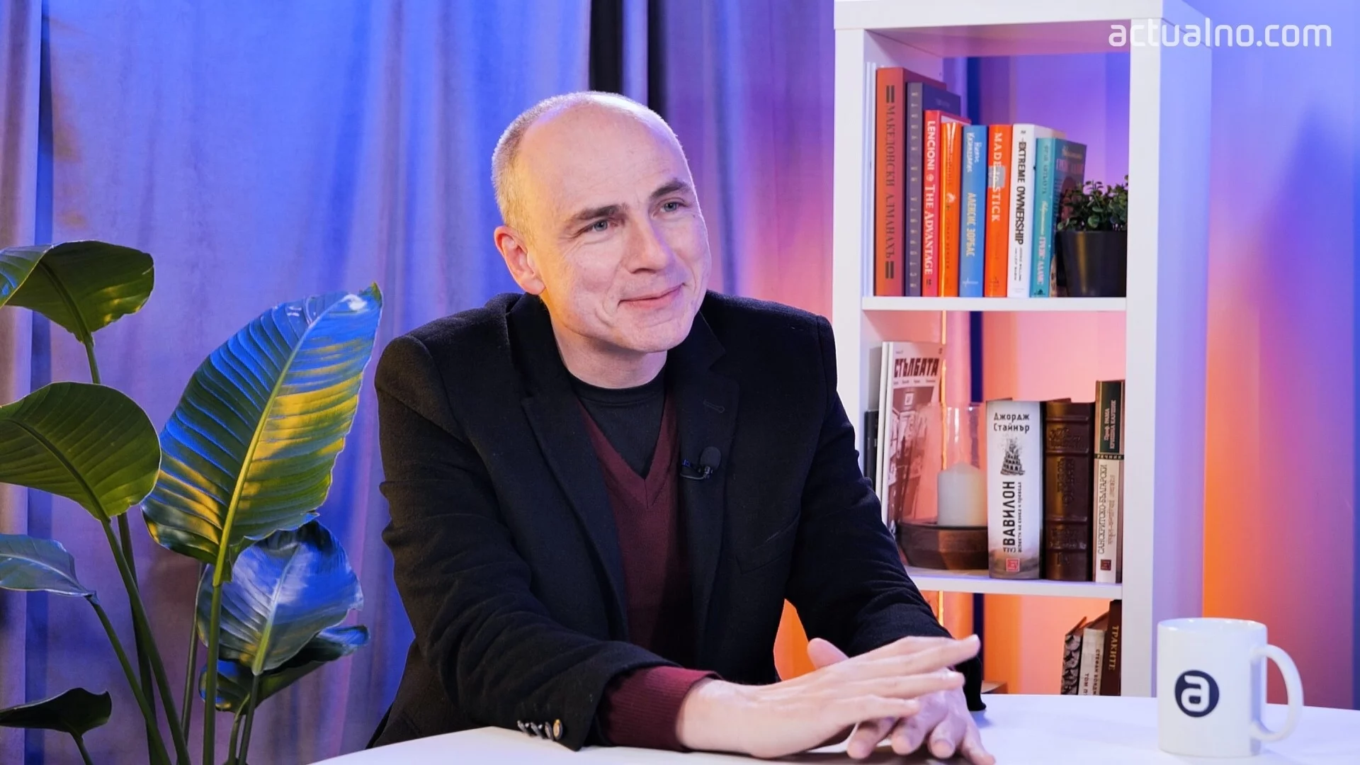 БНТ цензурира политолог заради "Петрохан"?