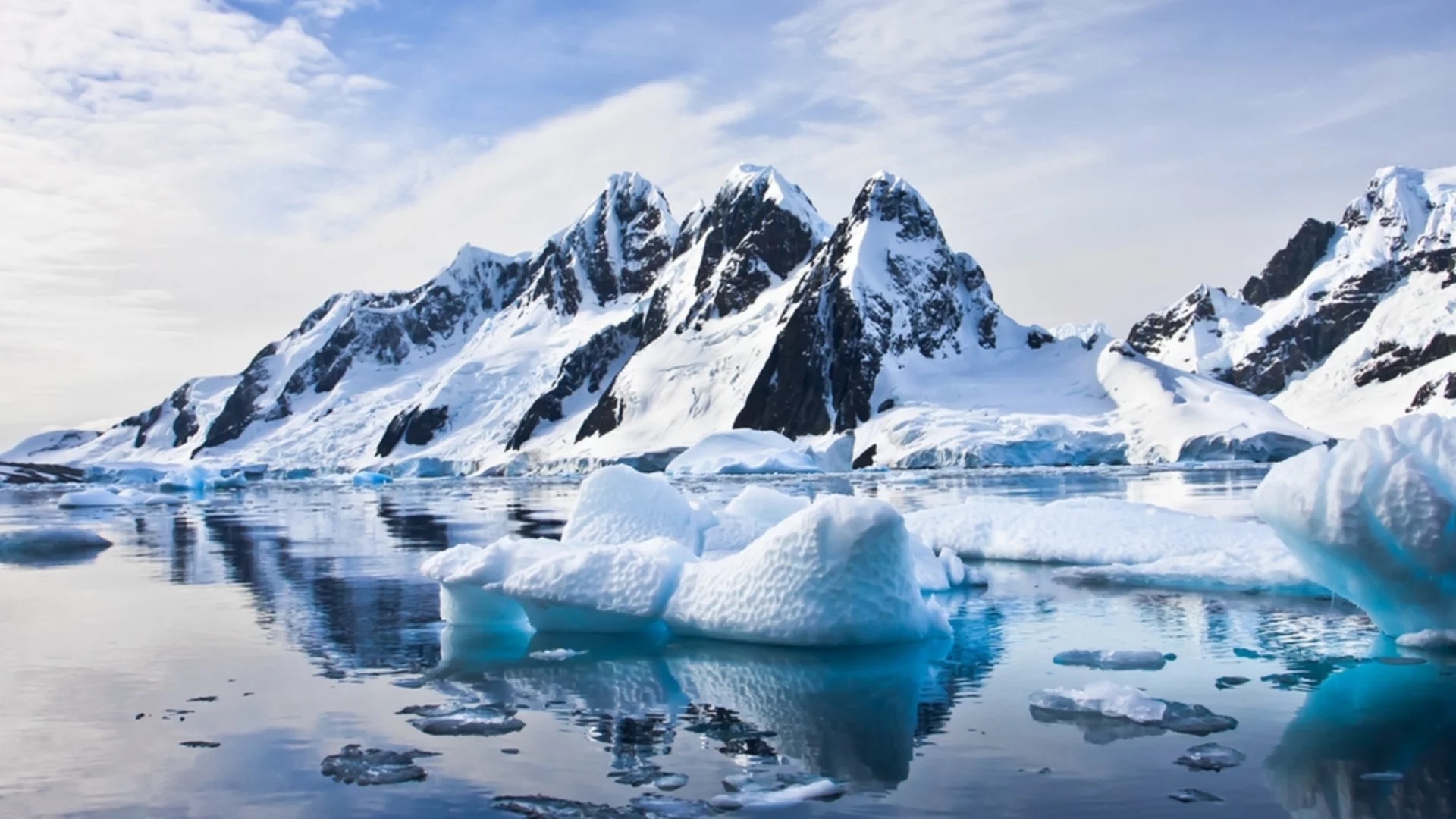 Гравитационна дупка на Антарктида променя климата на Земята