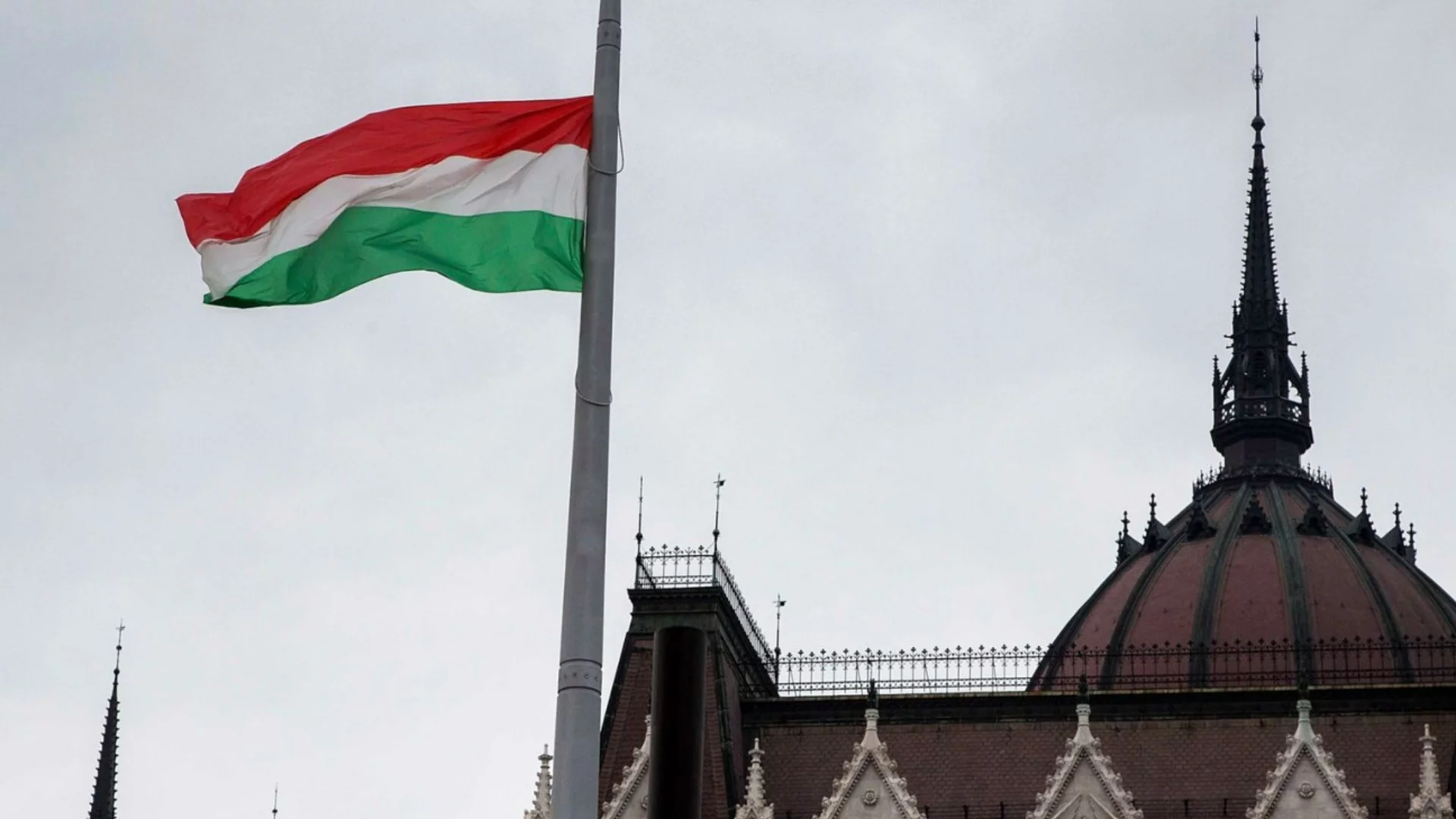 Нова заплаха от Унгария към Киев заради спирането на руския петрол