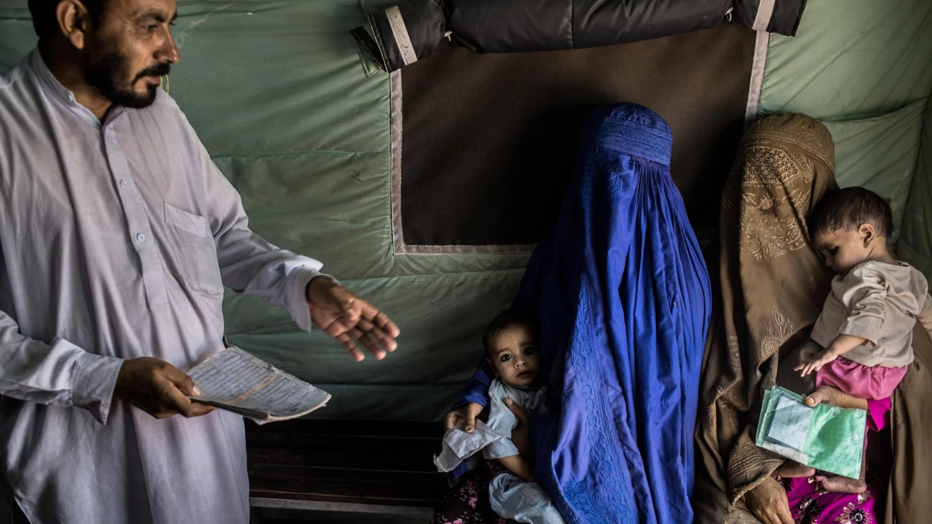 Мъжете да бият жените си по преценка: Новият наказателен кодекс на талибаните