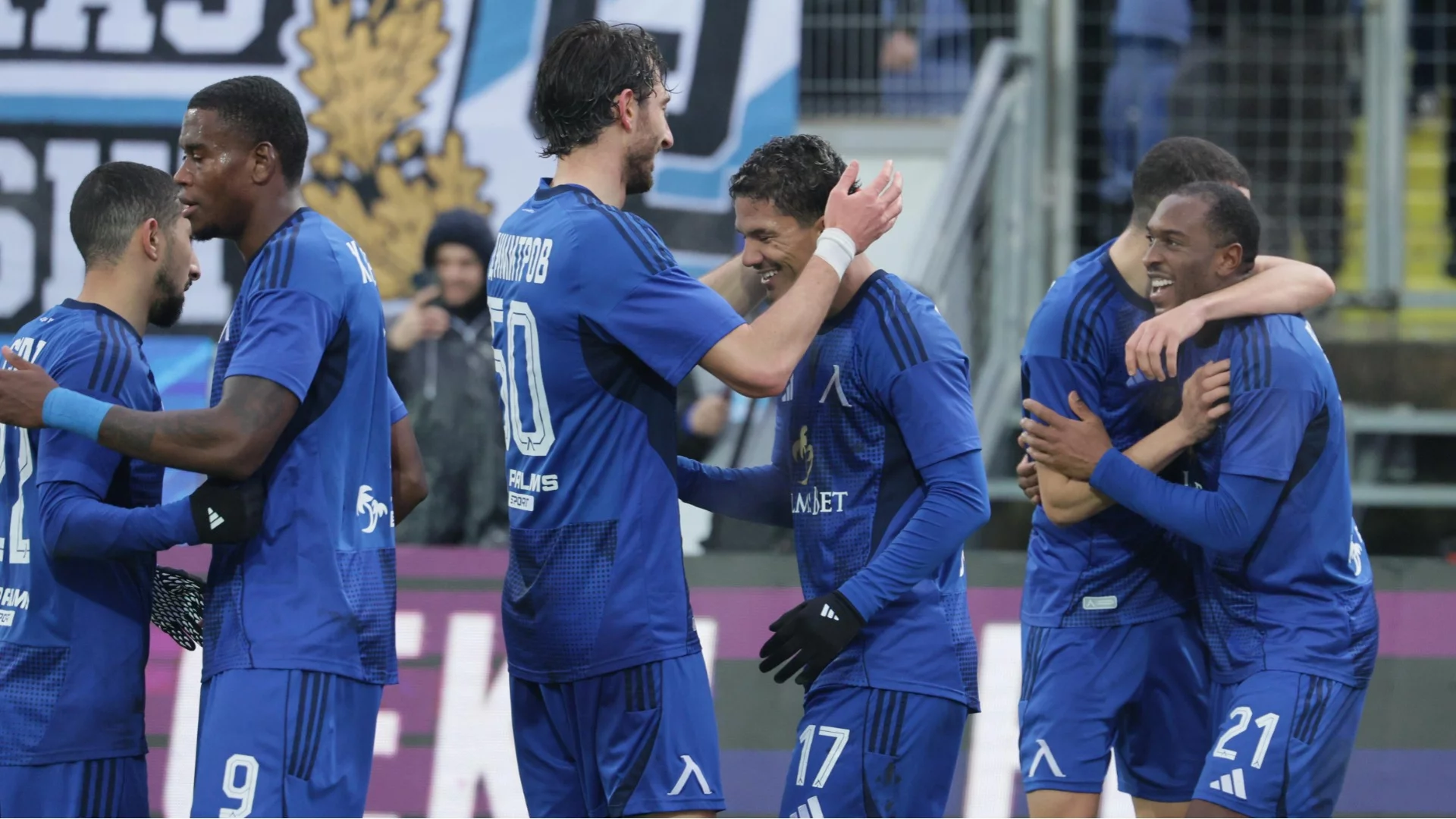 Спряганият за Левски защитник вече е в София