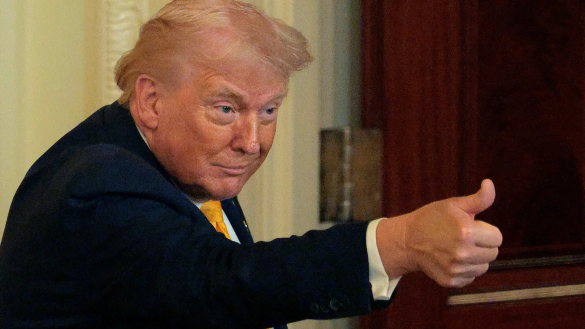 Въпреки съдебния удар: Доналд Тръмп обяви нови глобални мита 