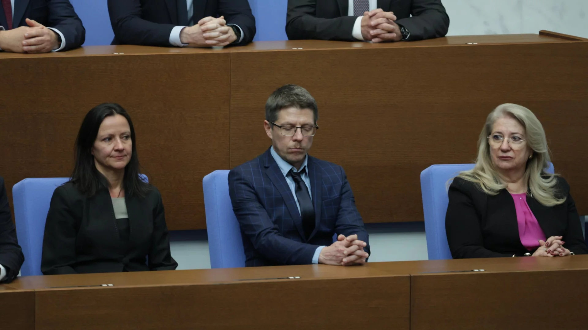 Йотова подписа указ за освобождаване на вицепремиера Стоил Цицелков (ВИДЕО)