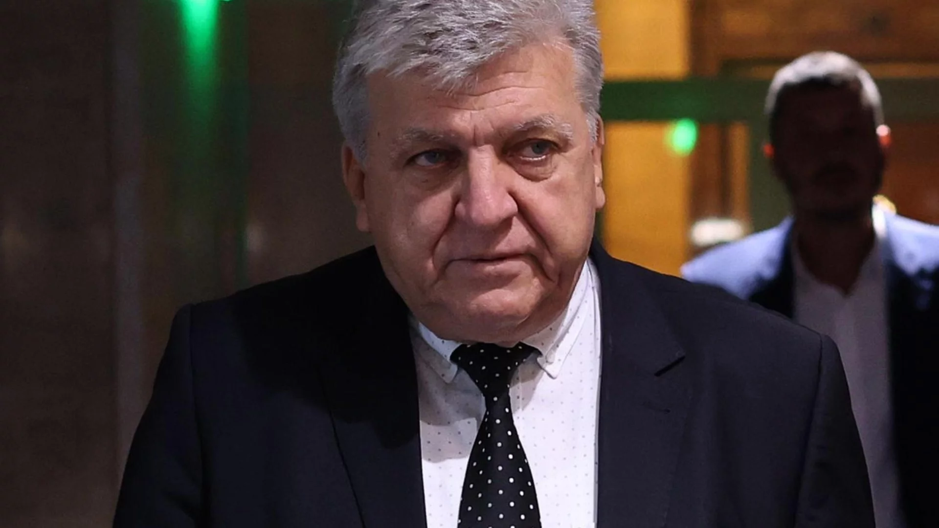 Въпрос на политическа воля и смелост от новия министър: Манол Генов заговори за още случаи, подобни на "Кроношпан"