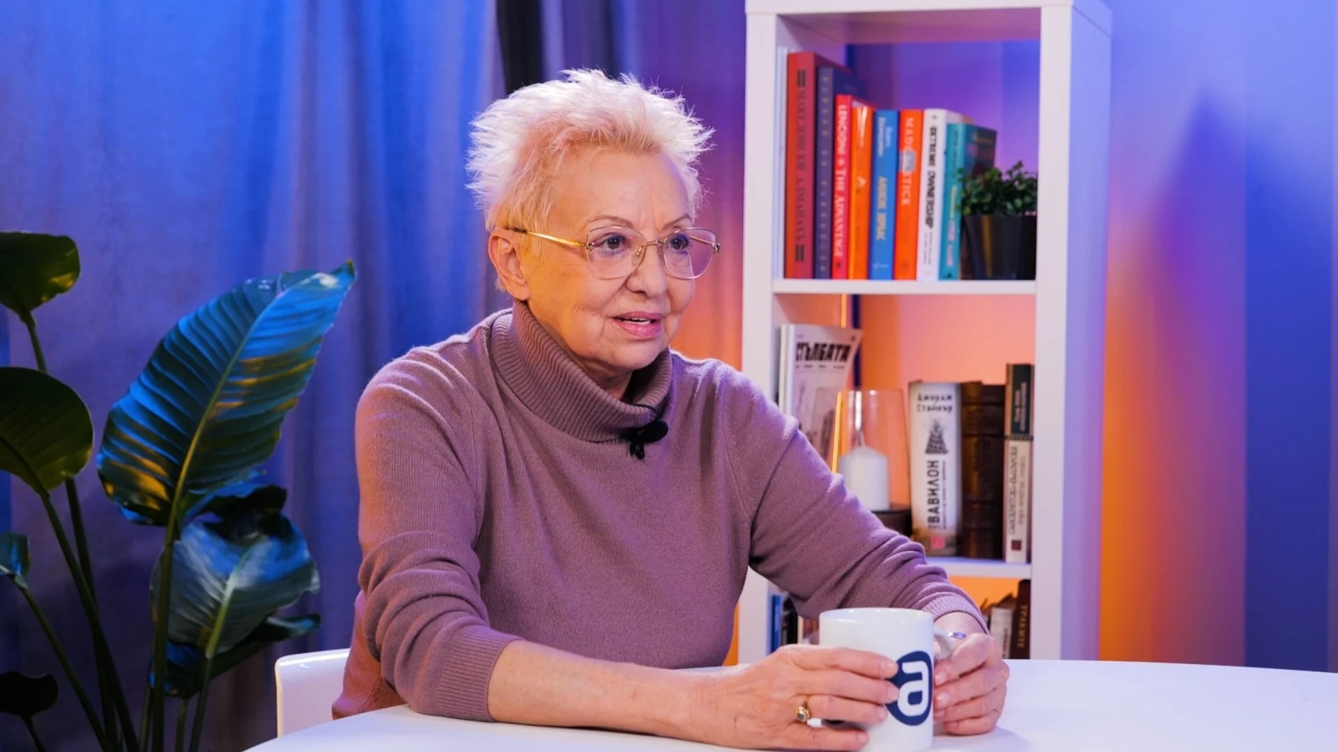 Скандалът със Стоил Цицелков, борбата с корупцията, изборите: Обяснява Диана Дамянова (ВИДЕО)