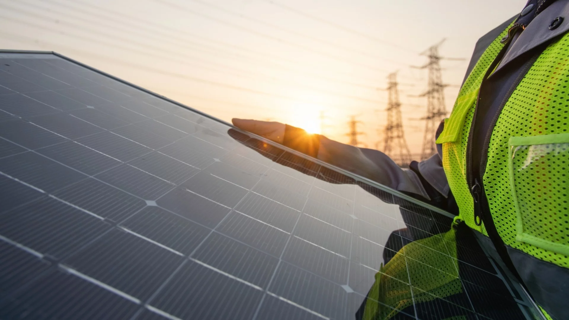 "Ставаме мишена": Село край границата се вдигна срещу фотоволтаичен парк заради гръцки инвеститор с военен интерес