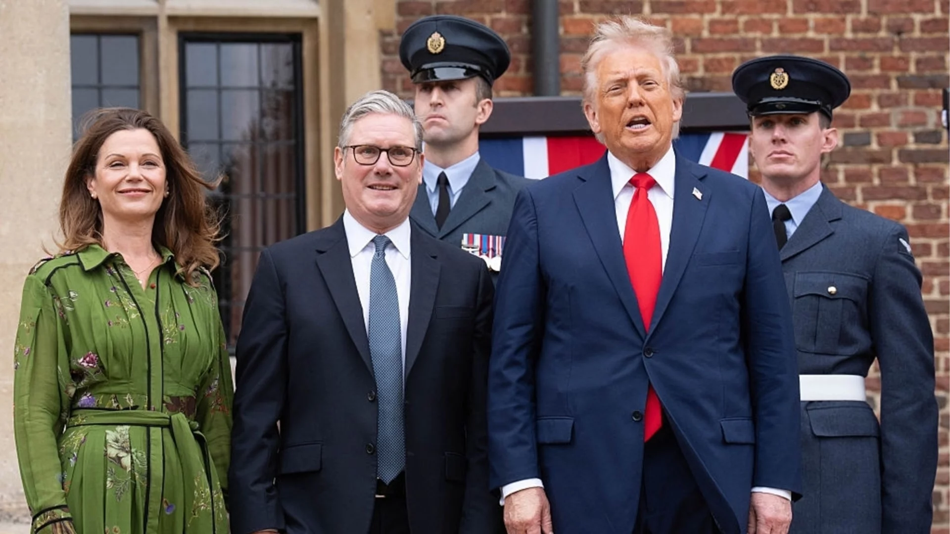 Великобритания не дава на Тръмп базите си за удари по Иран