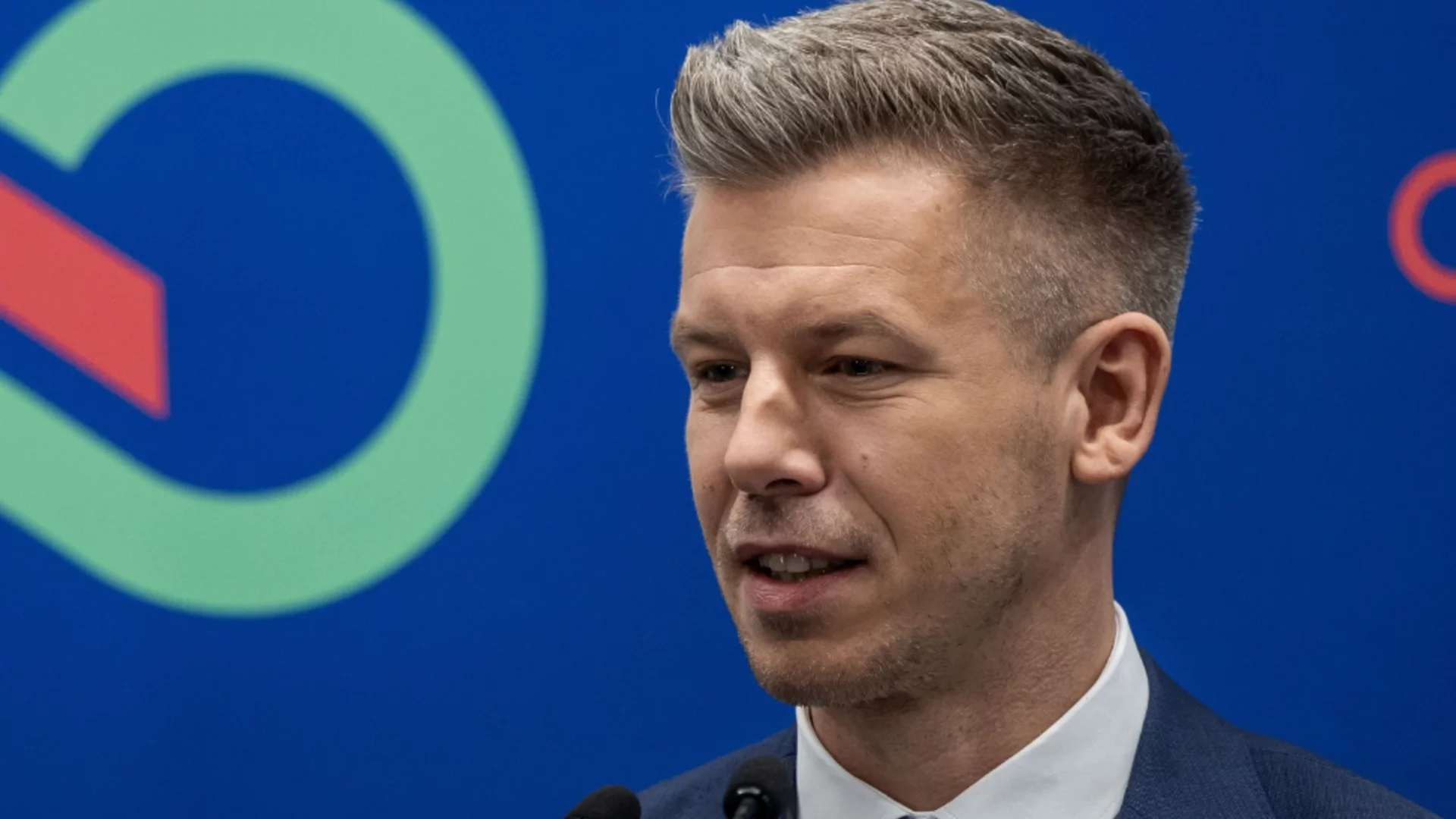 Чакат ни 50 трудни и изтощителни дни: Основният противник на Орбан