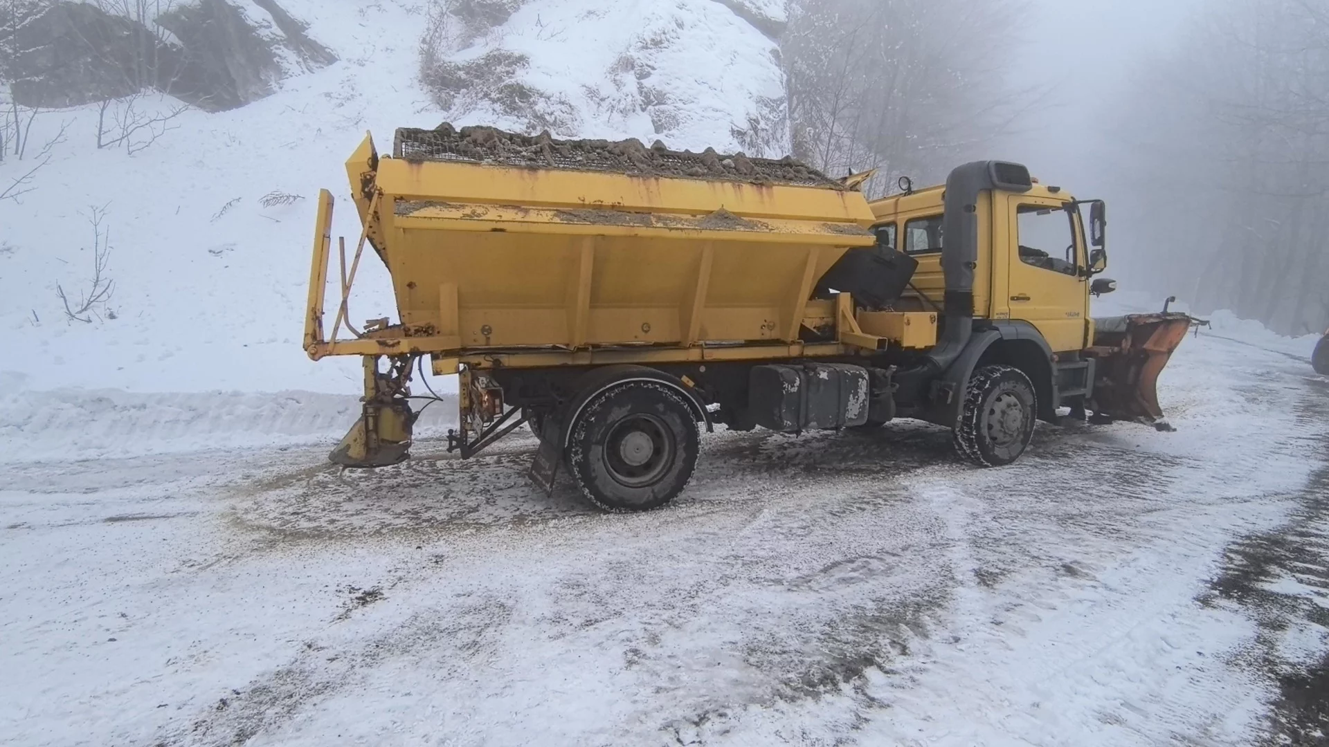Снегът в Словения доведе до проблеми с тока и водата (СНИМКИ)