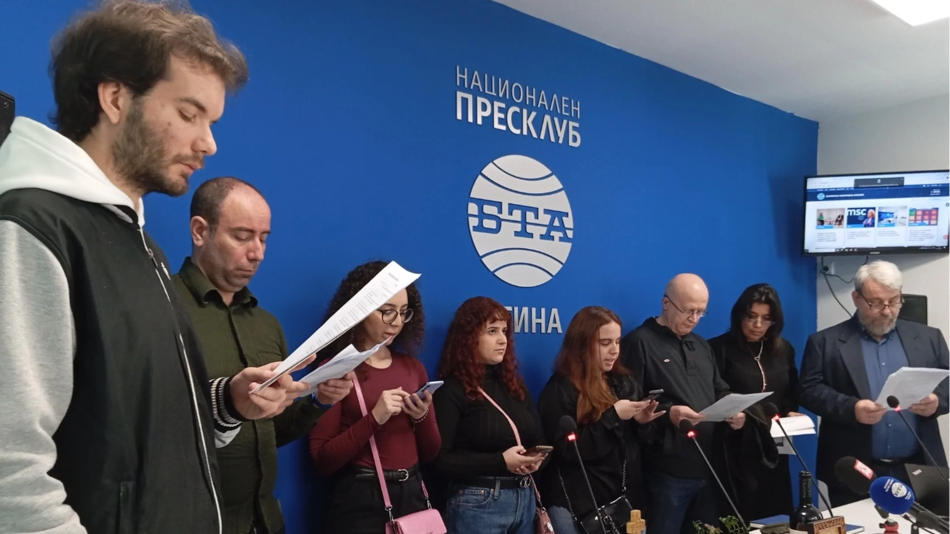 БТА откри пресклуб в Атина, гръцки студенти по българистика с приветствие (СНИМКИ)