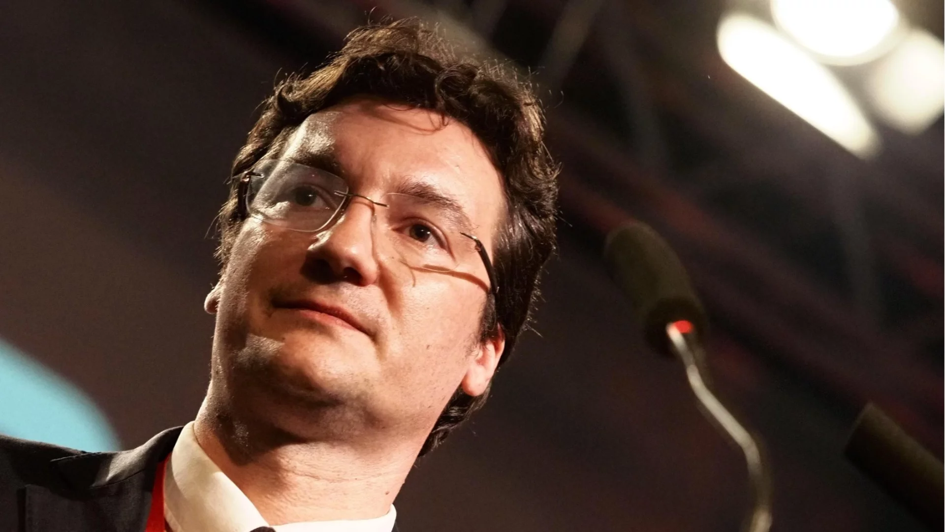 Без хора на Пеевски: Избраха водачите на листи в БСП за изборите на 19 април