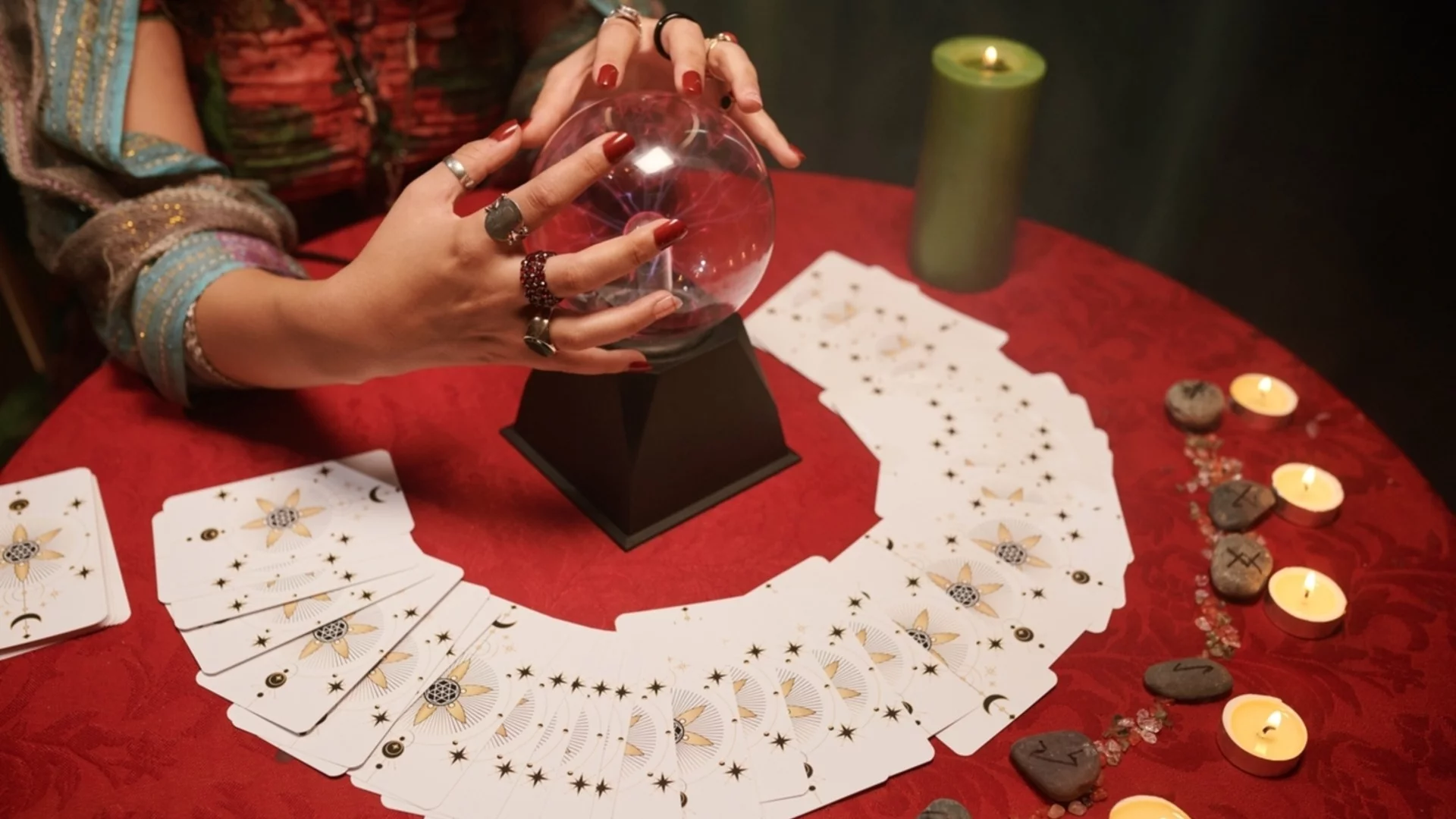 Седмичен ТАРО хороскоп за всяка зодия,  23 февруари - 1 март 2026 г.