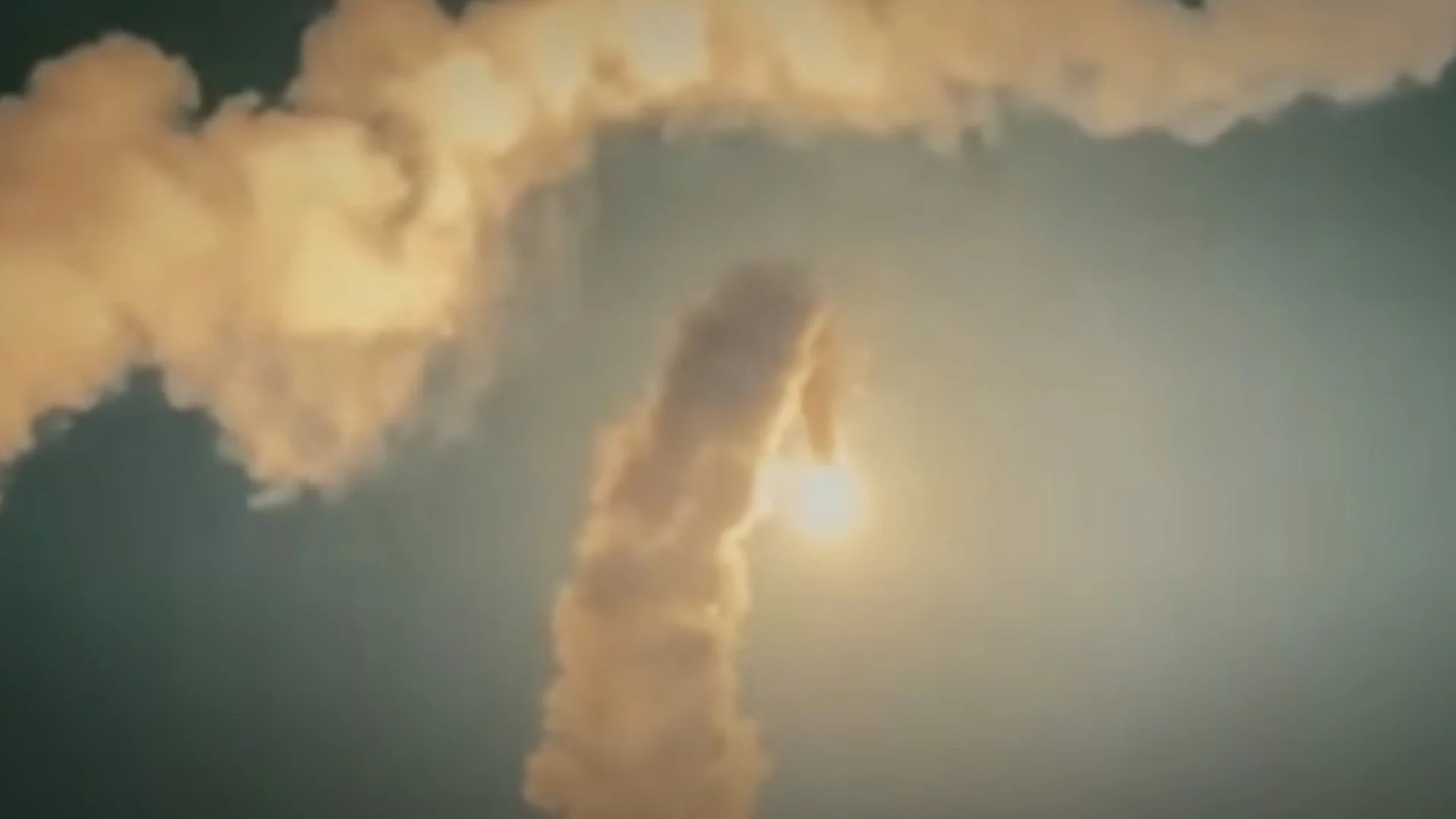 Кремъл внушава, че Украйна губи - тя срина със свои ракети завод за "Орешник" и "Искандер". "Единна Русия" на тръни заради скъпотията (ОБЗОР - ВИДЕО)