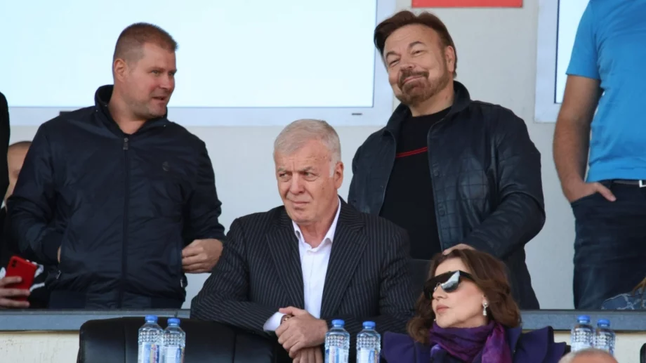 Нов, млад и мистериозен: Това ли е човекът за Левски?