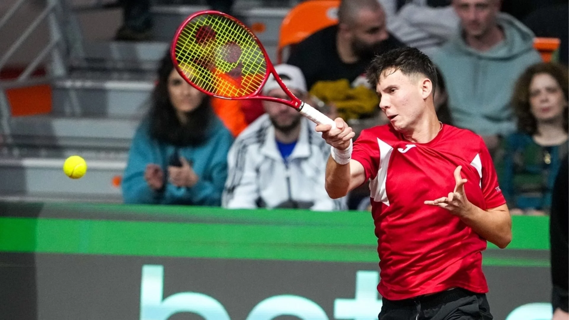 20-годишният Илиян Радулов прегази украинец, който е с 250 места по-напред, и се класира за финал