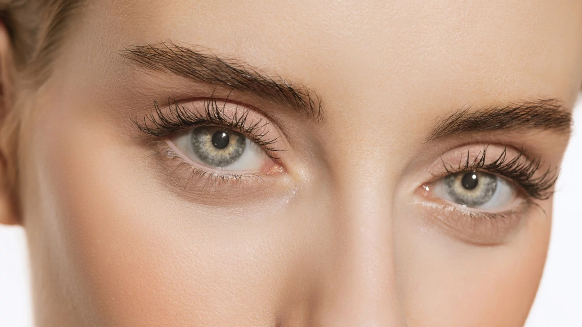 Най-честите причини за замъглено зрение сутрин