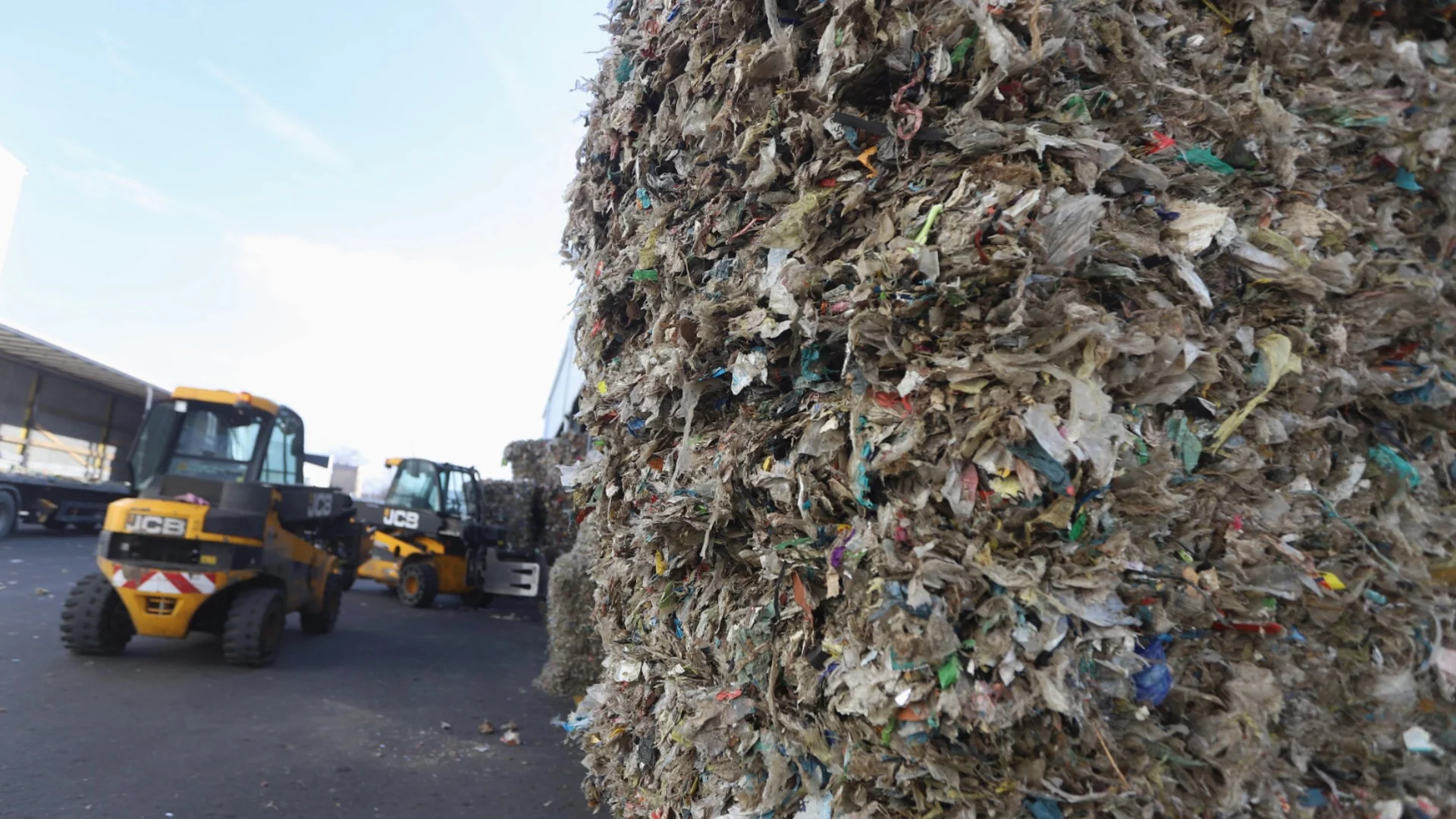 Италия разследва трафик на отпадъци към България