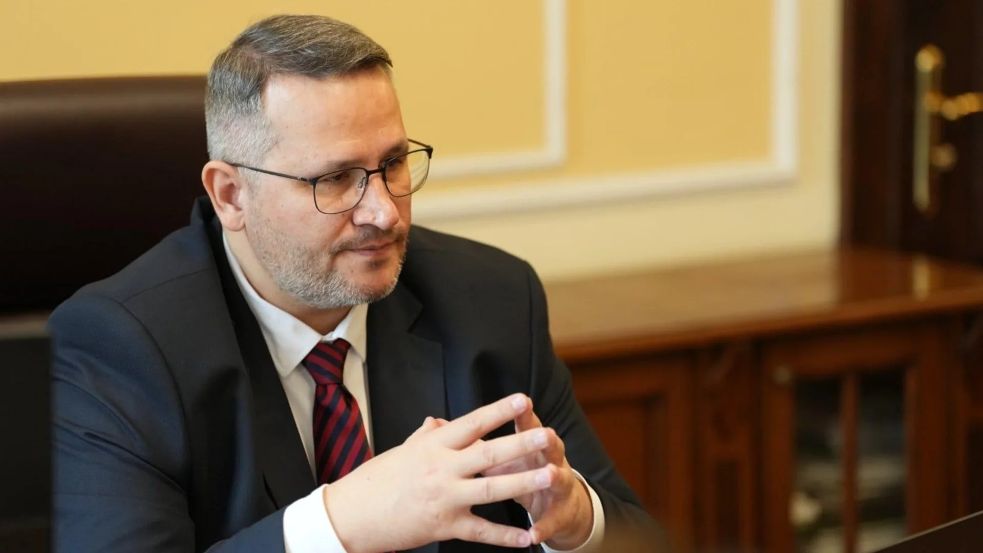 Нулева толерантност към корупцията: Служебният министър на земеделието представи екипа си