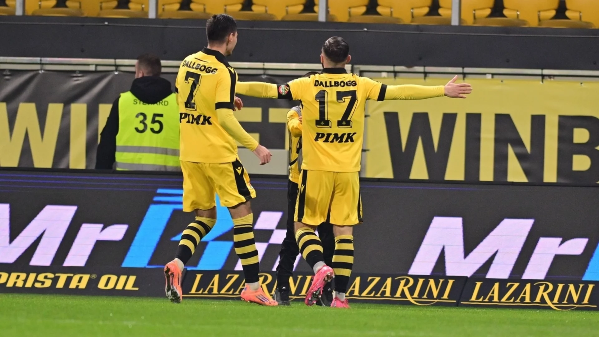 Късна драма в Пловдив: Лудогорец падна от Ботев и май сдаде титлата