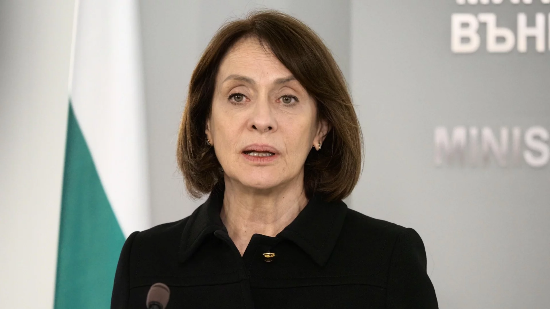 Надежда Нейнски: Украйна трябва да получи гаранции за сигурност, които да спрат бъдеща руска агресия