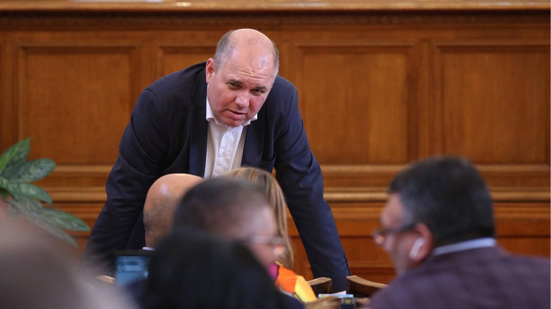 Владислав Панев: "Изнася ли се Пеевски? Велико Желев е купил "Слънчев ден" от него"