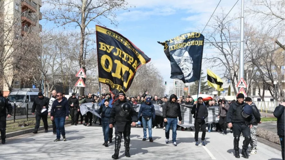 Не е за вярване! Фенове на Ботев Пловдив призовават за немислимото