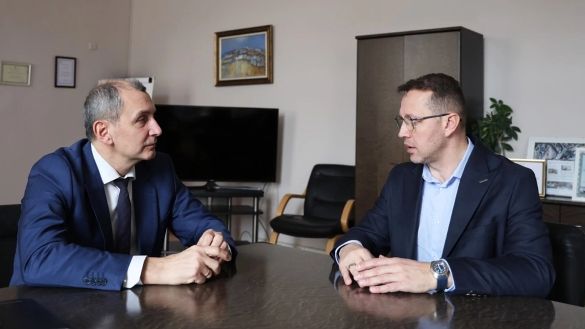 Новият здравен министър върна шефа на педиатрията